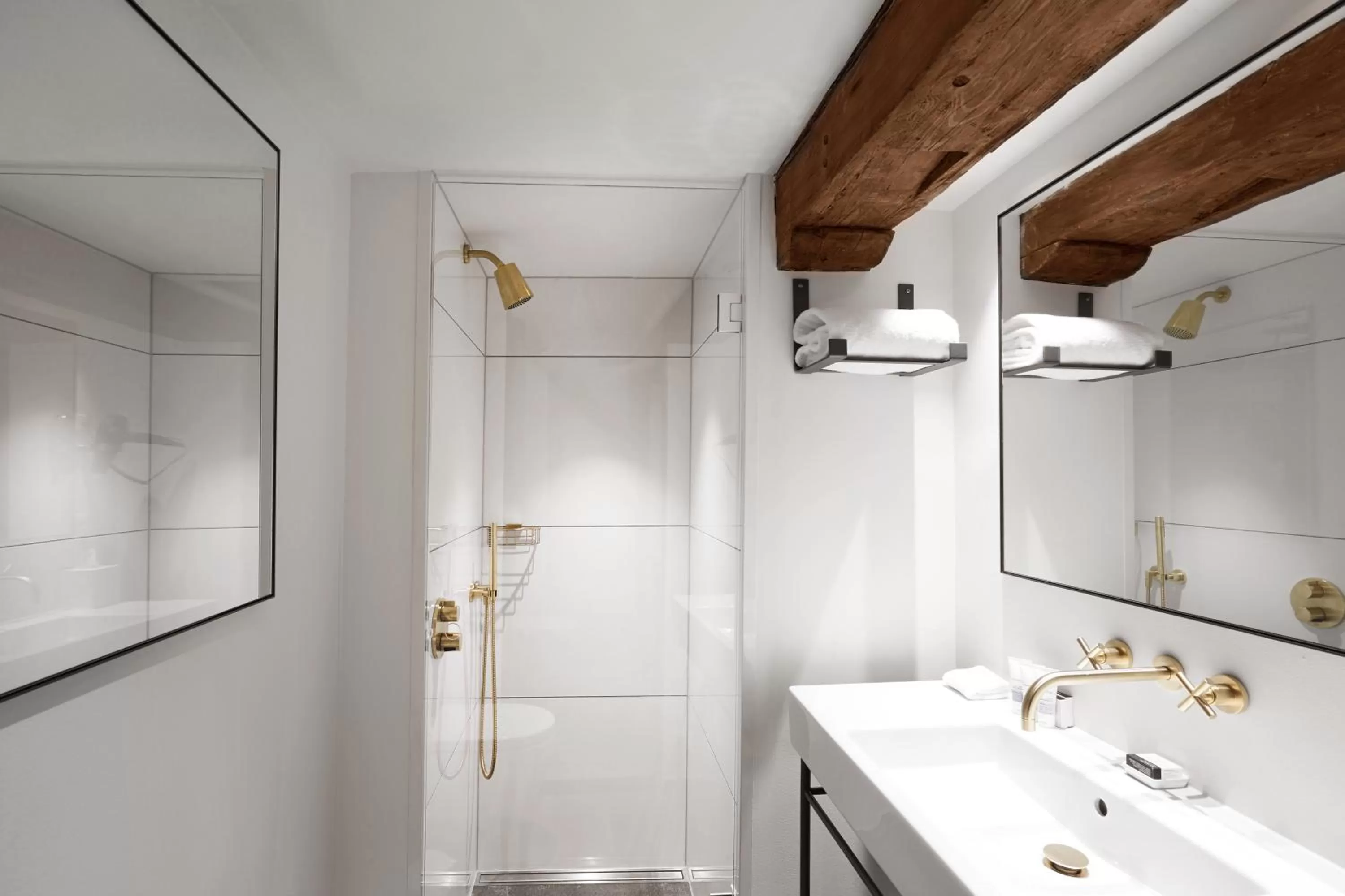 Executive Double Deluxe View Room in 71 Nyhavn Hotel