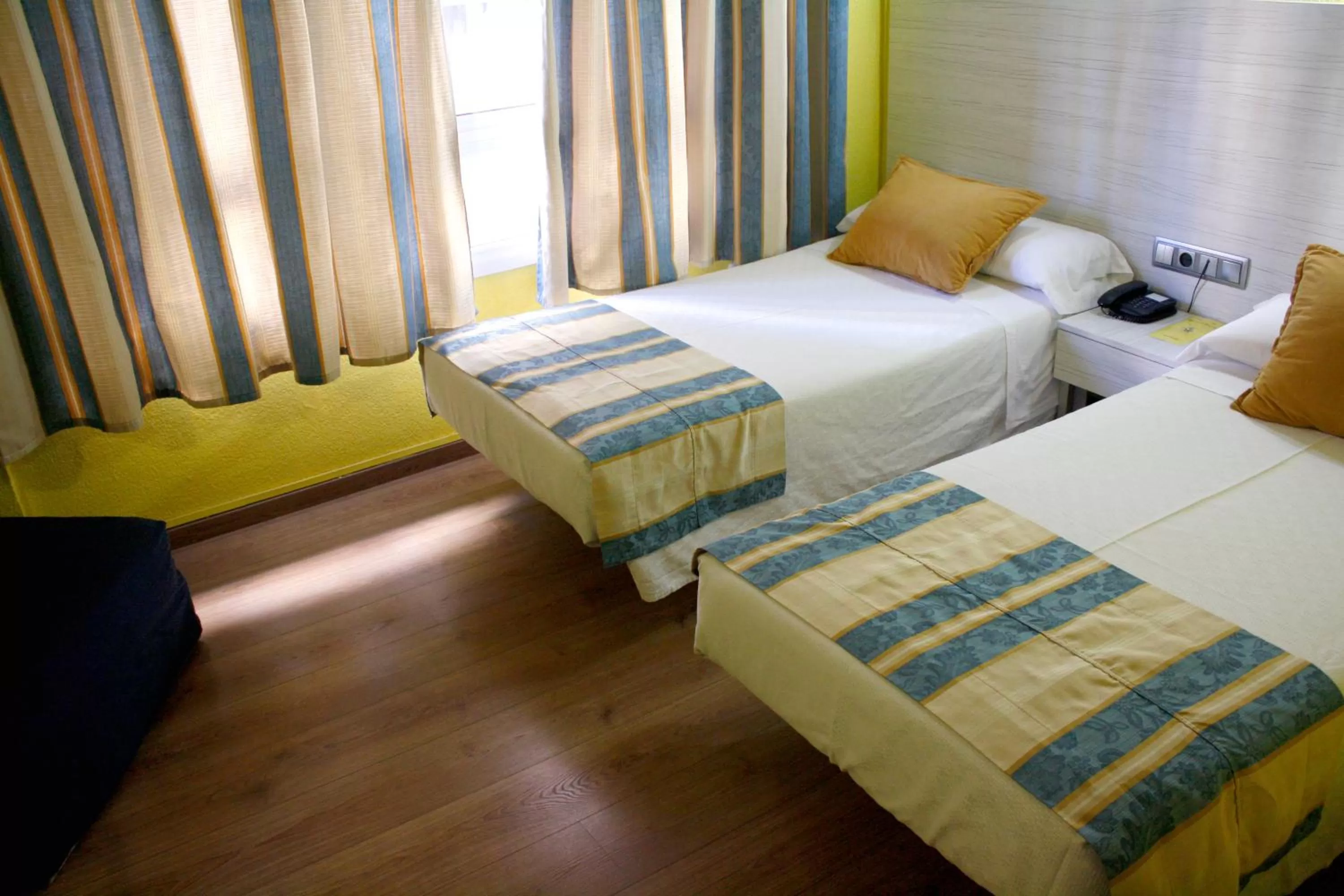 Twin Room in Hotel Universal Murcia