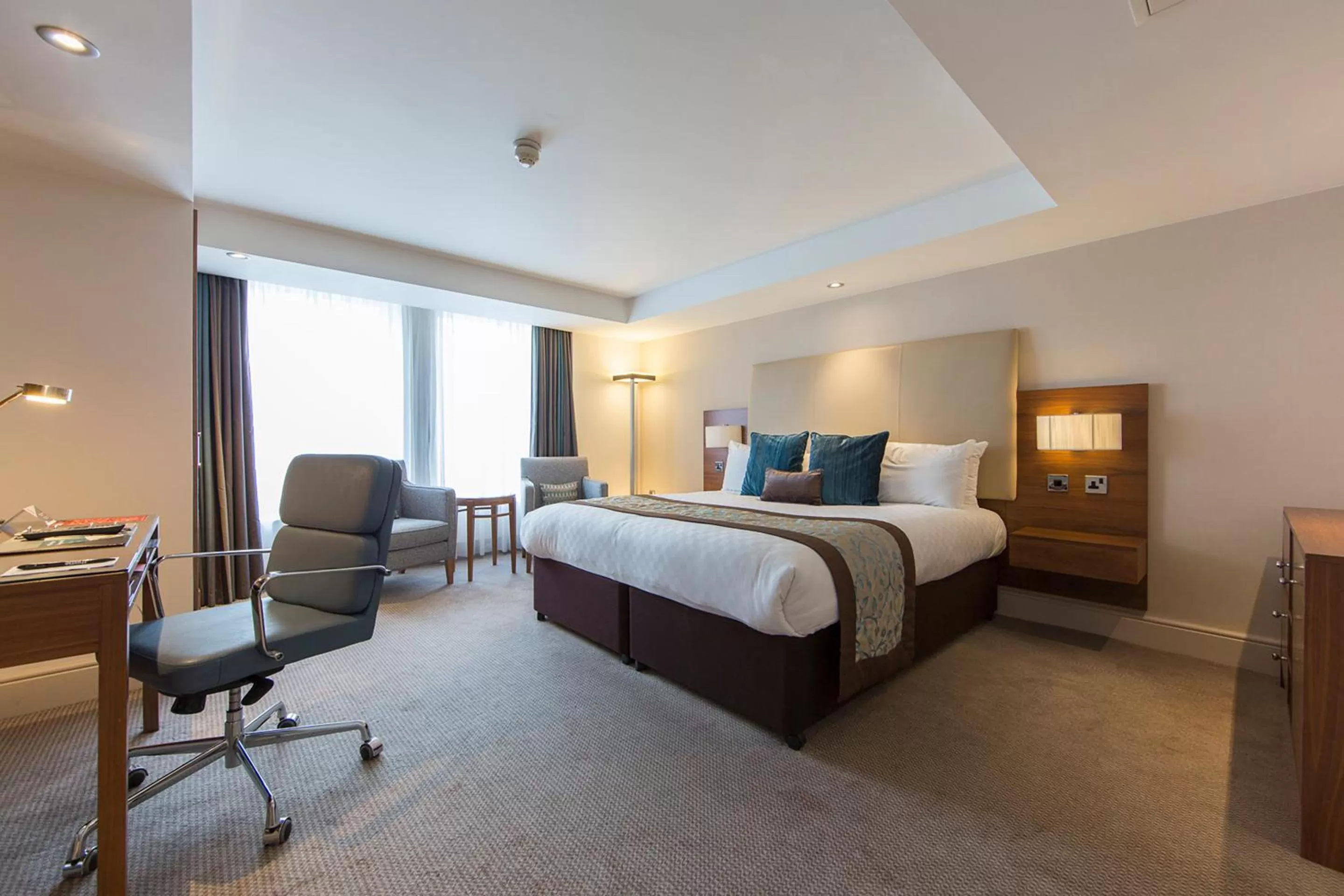 Executive King Room in Thistle Trafalgar - Leicester Square