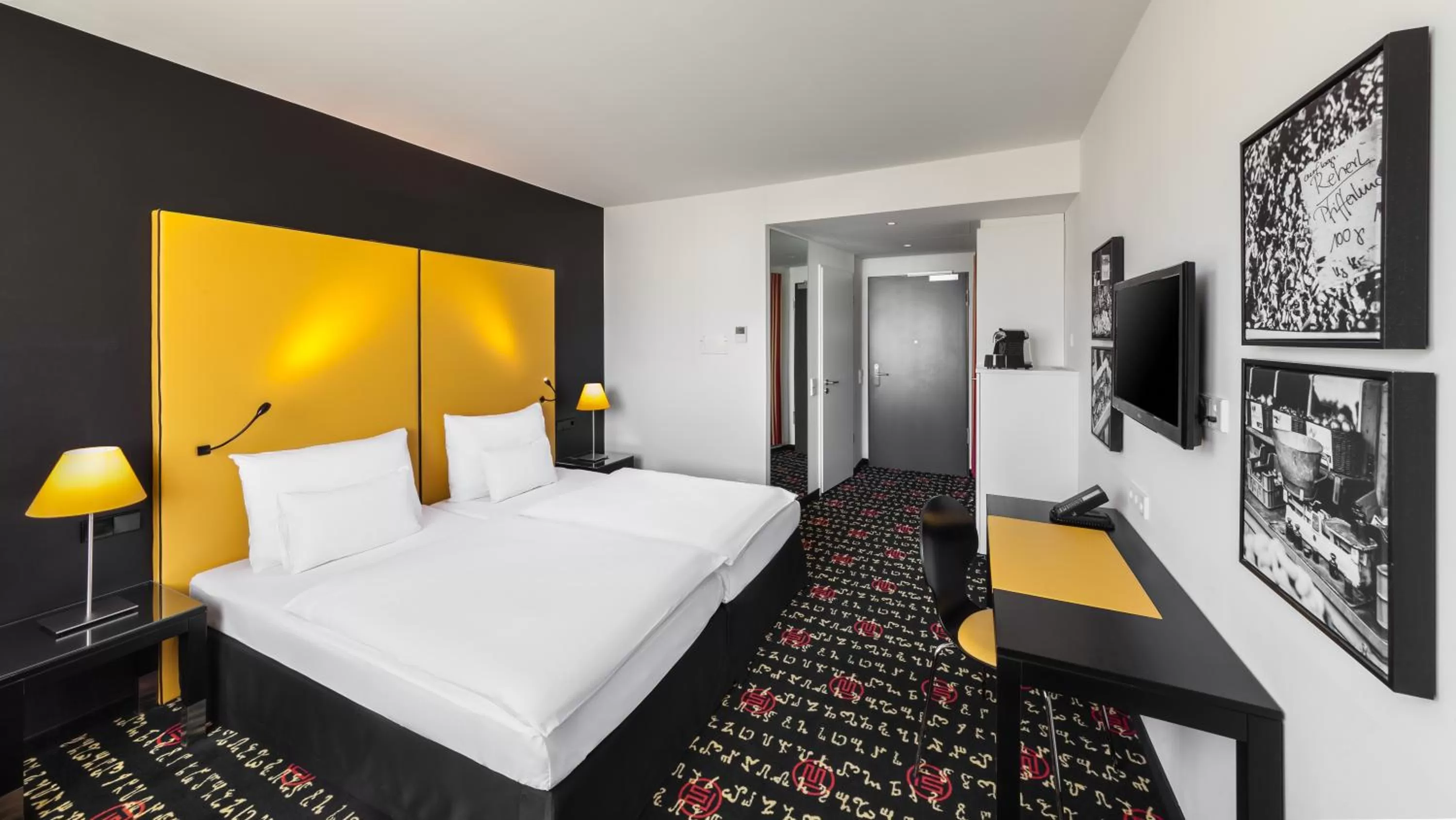 Standard Twin Room in Holiday Inn Munich - Westpark by IHG