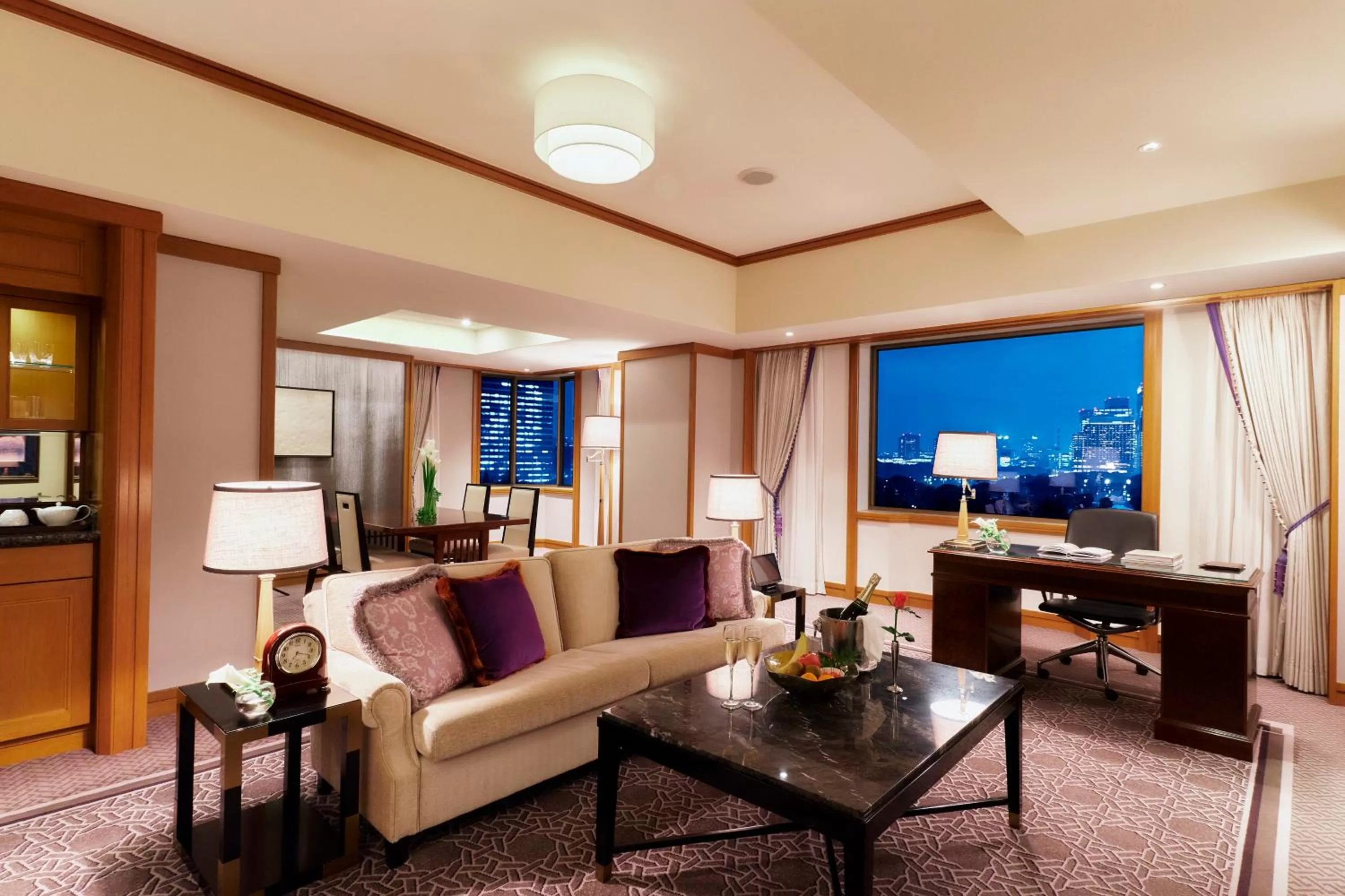 Park View Corner Suite Twin in Imperial Hotel Tokyo