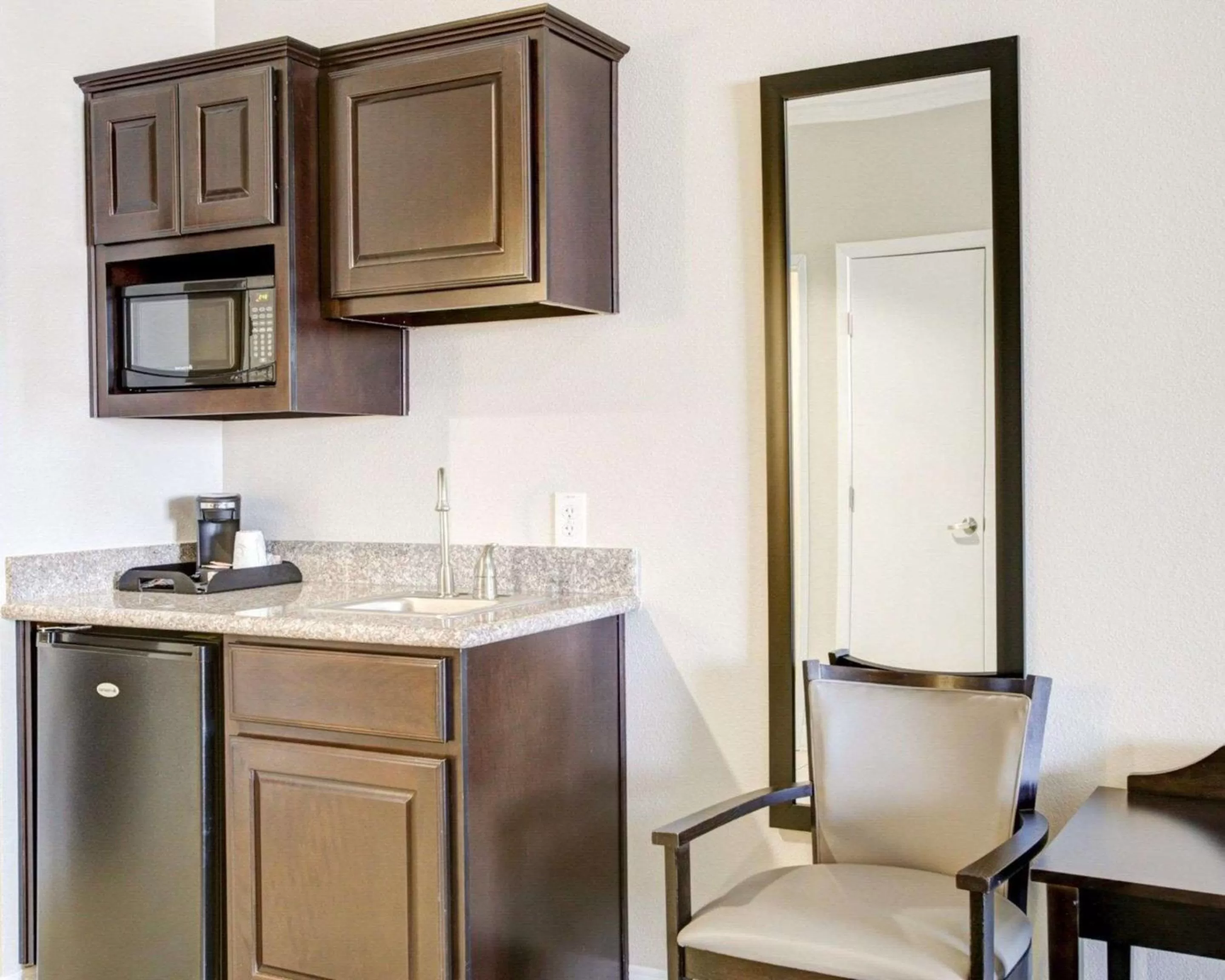 Photo of the whole room in Quality Inn & Suites Bryan-College Station