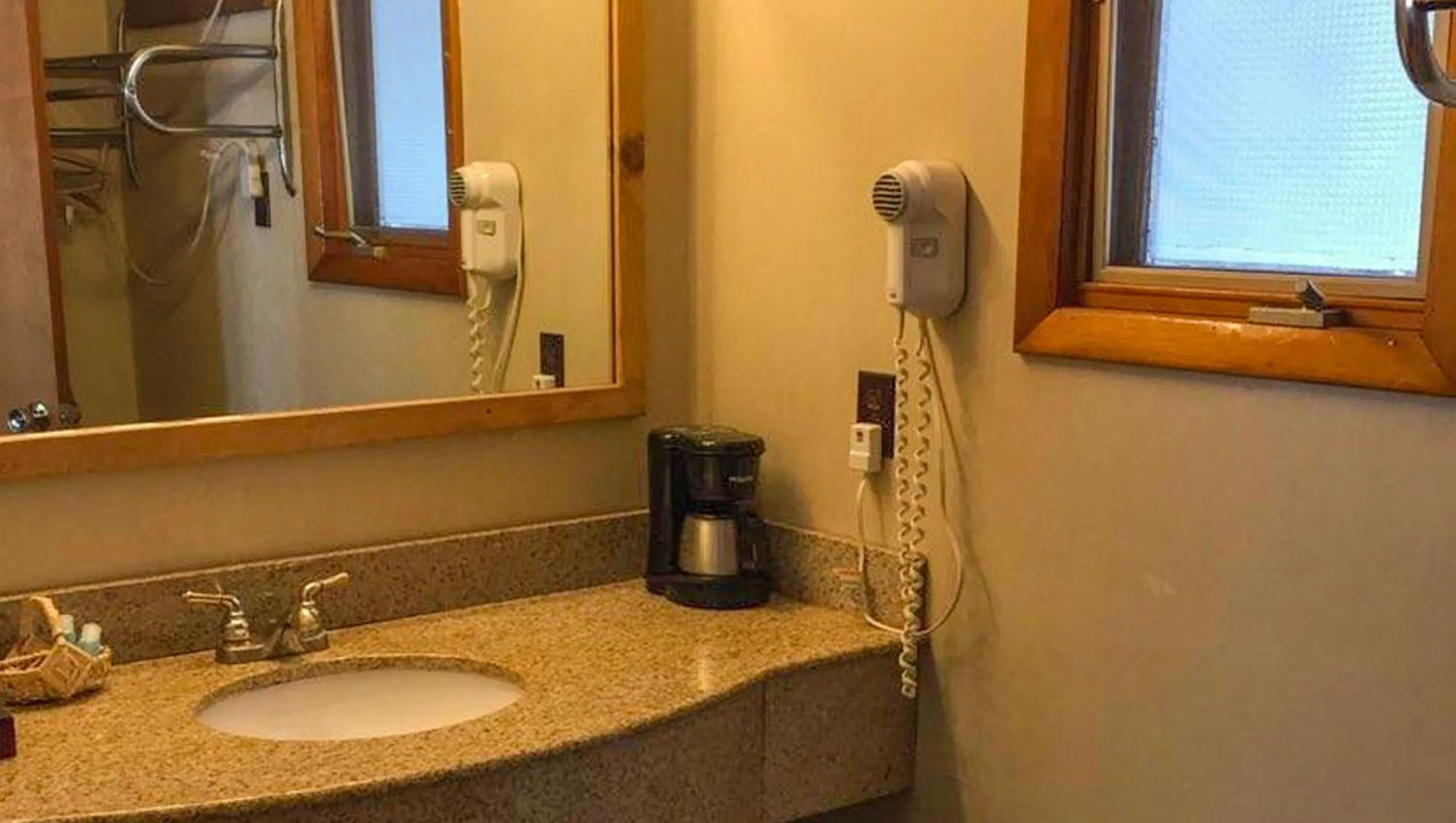 Double Room with Balcony in Adirondack Lodge Old Forge