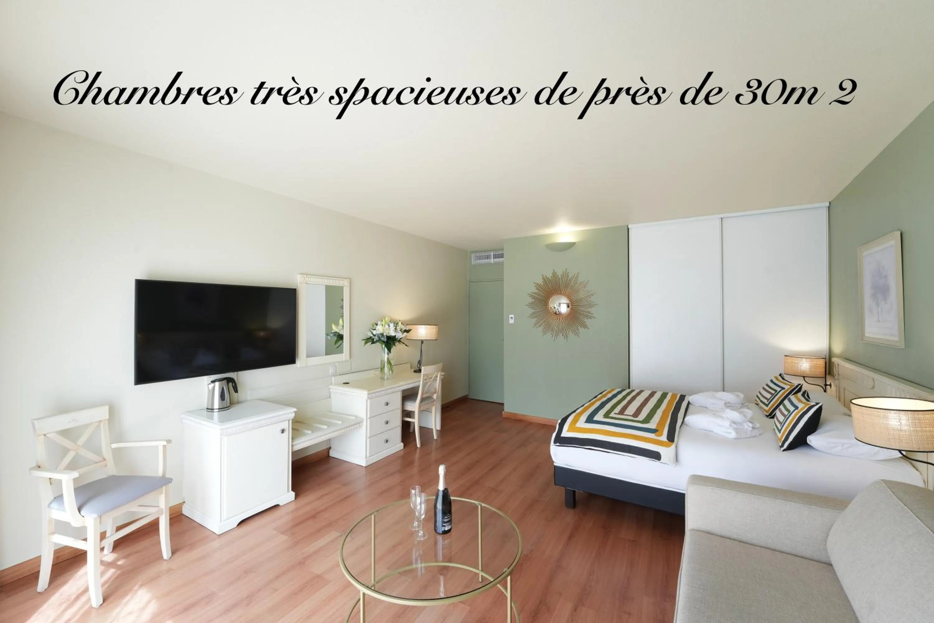 Family Room in Hôtel Mount Venturi - Aix-En-Provence Sainte-Victoire - Bar & Restaurant & Padel