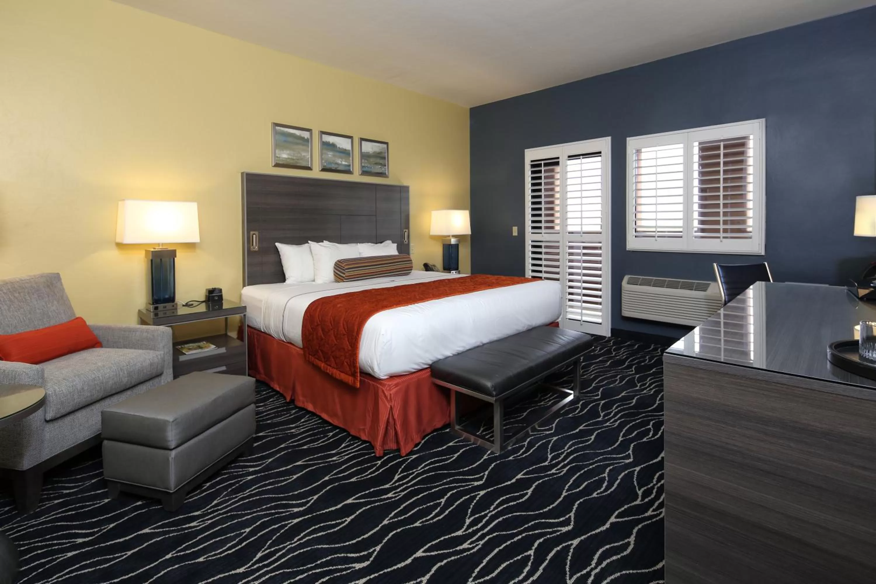 Superior King Room in Desert Diamond Casino