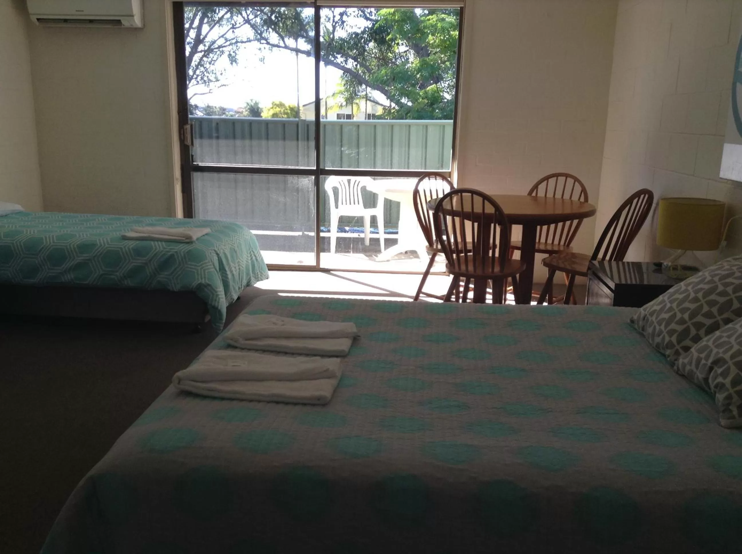 Small Family Room in Settlers Inn