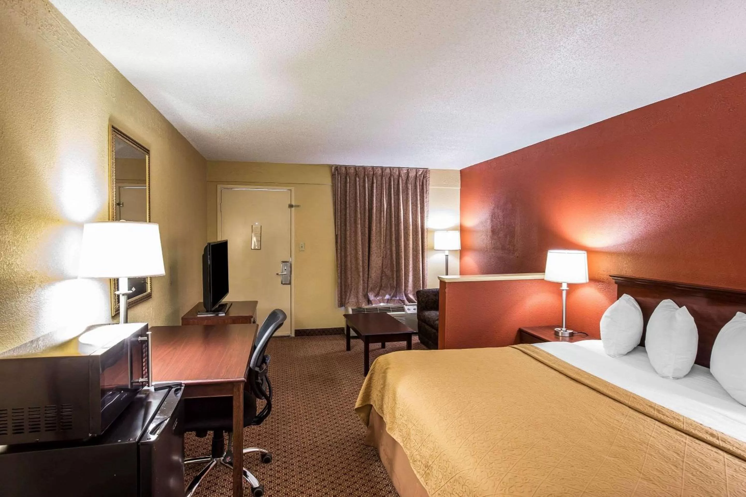 King Room - Non-Smoking in Quality Inn Gaffney I-85