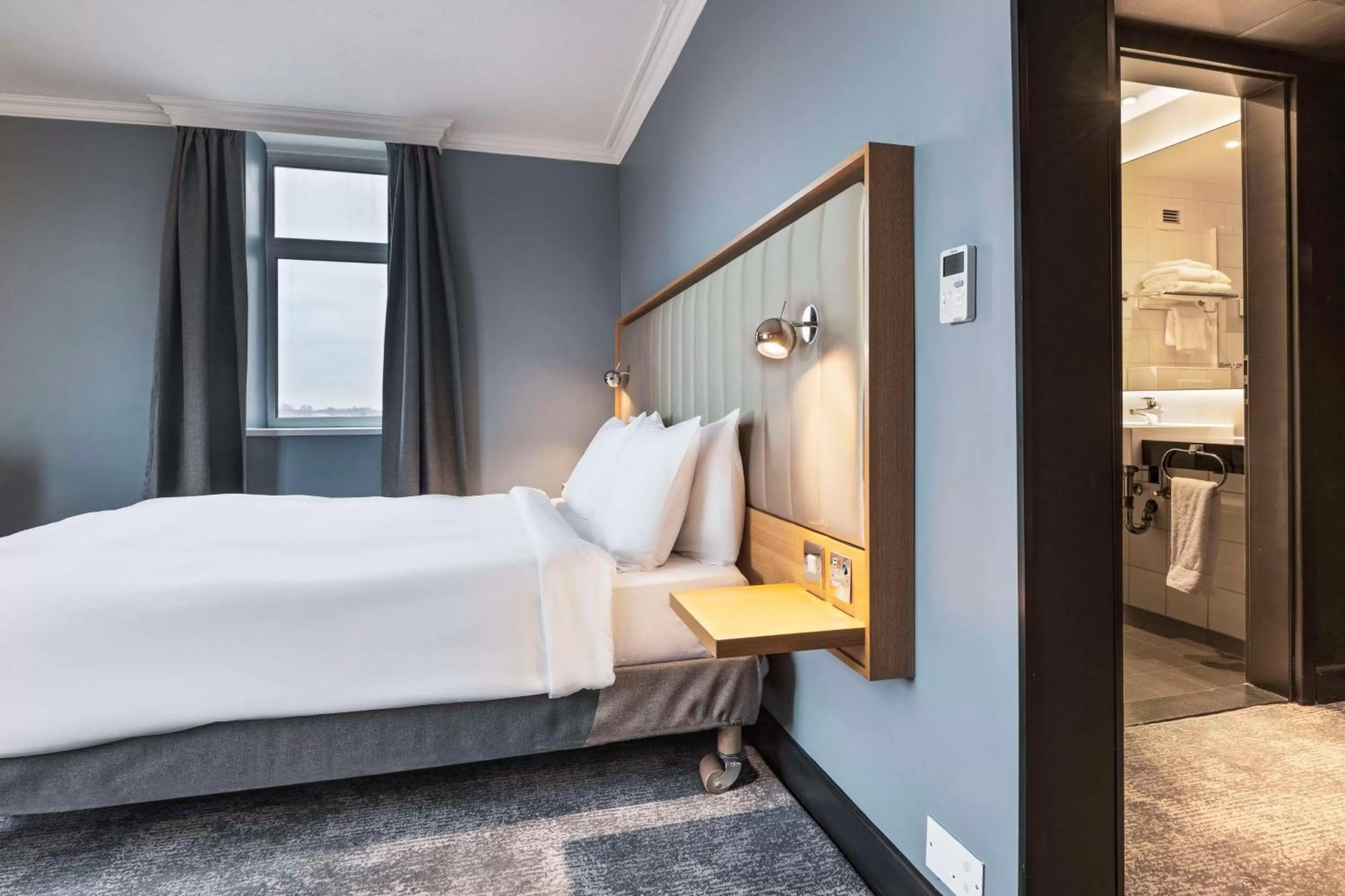 Bed in Radisson Hotel York