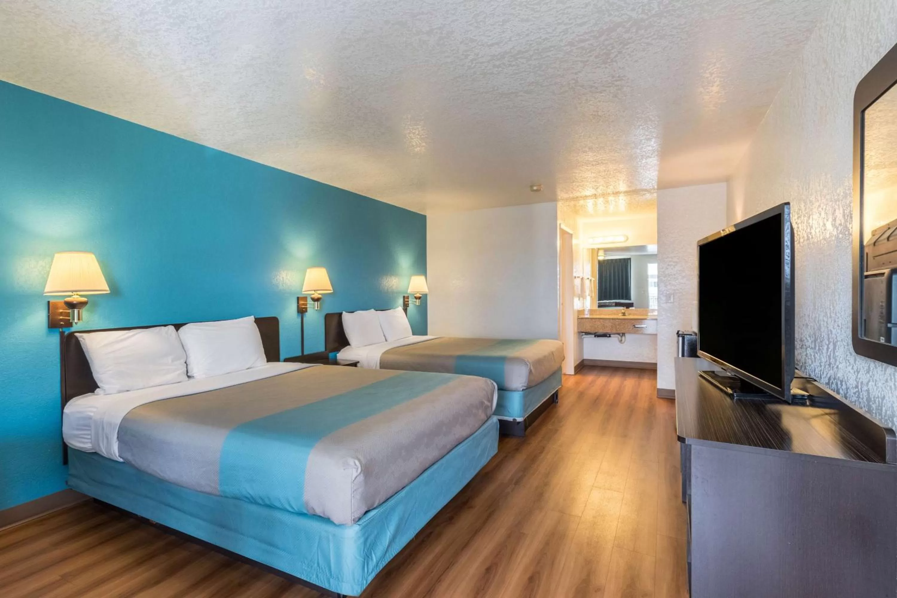 Queen Room with Two Queen Beds - Smoking in Motel 6-Astoria, OR