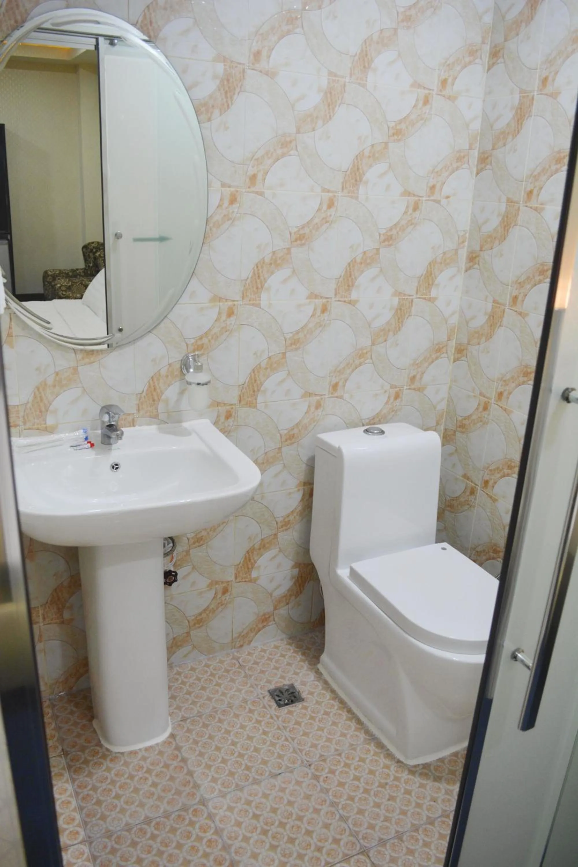 Standard Queen Room in 999 Hotel