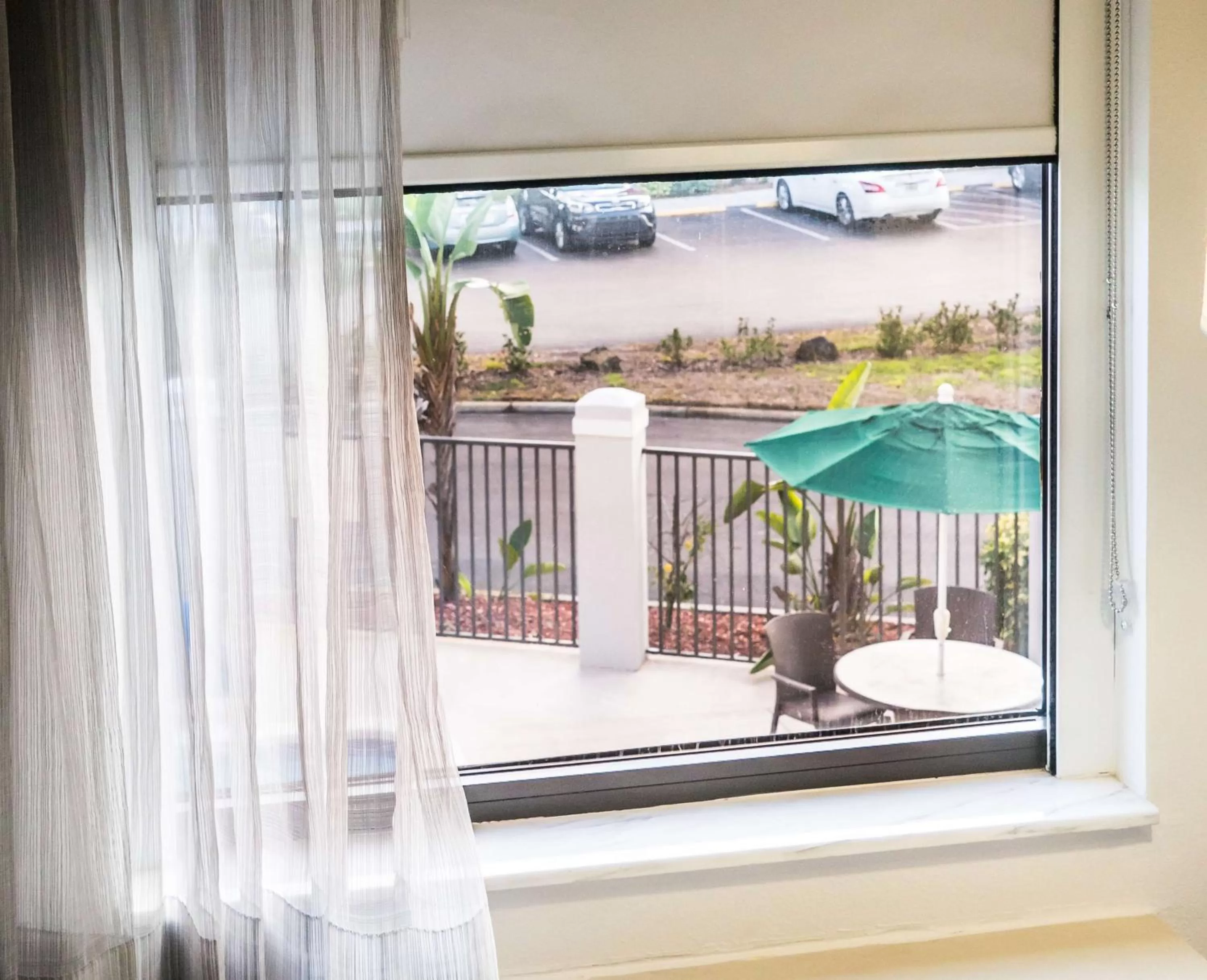 Queen Room with Chaise Lounge  in Hampton Inn Lakeland