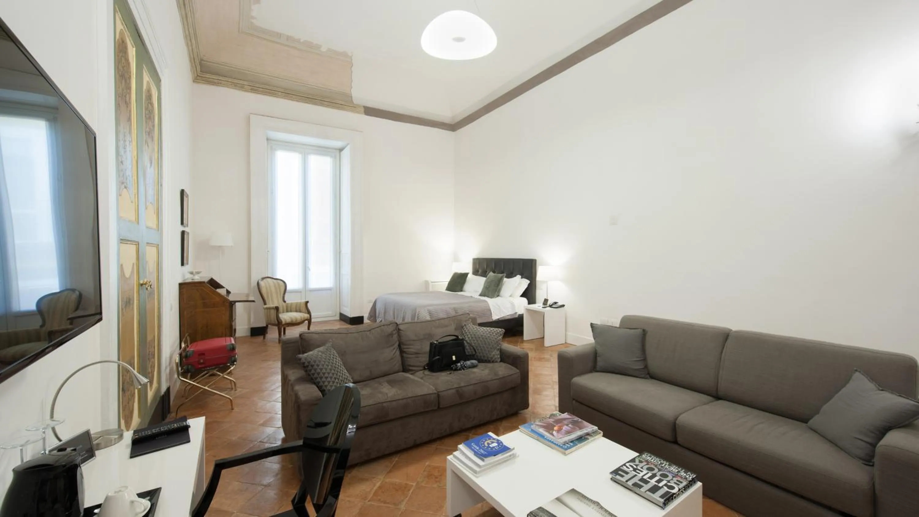 Deluxe King Suite - single occupancy in Santa Chiara Boutique Hotel