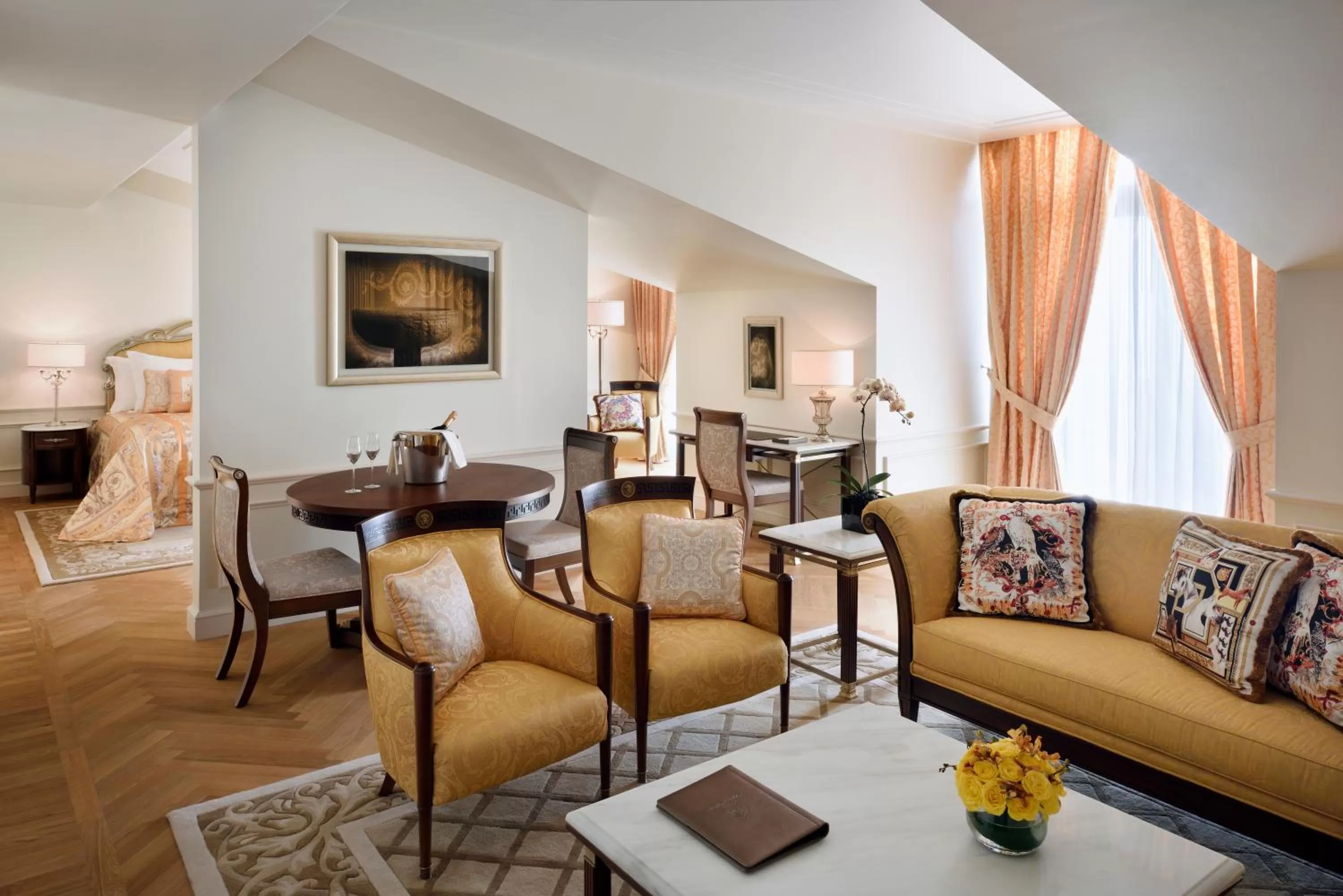 Superior Versace Room City View in Palazzo Versace Dubai