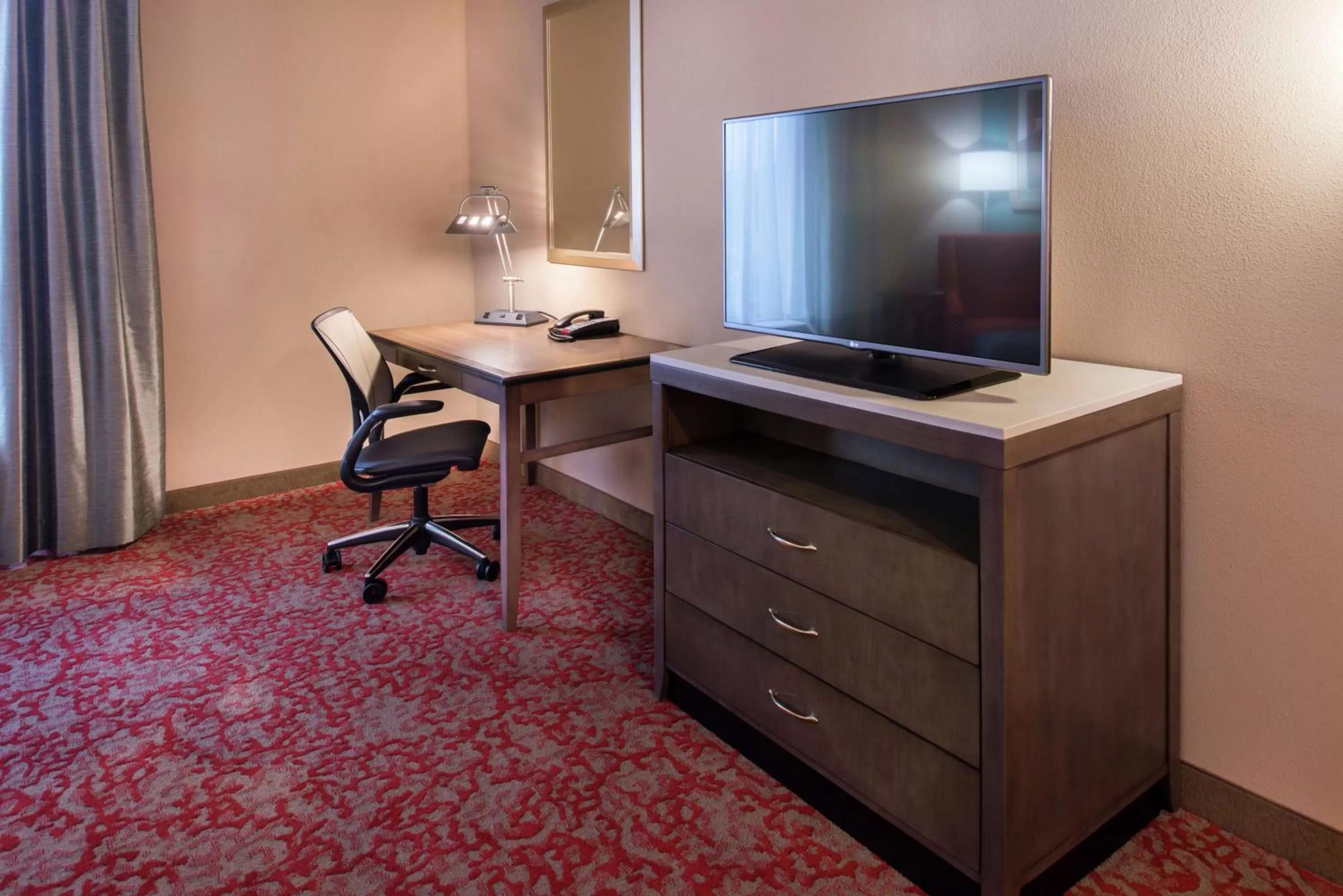 King Mobility/Hearing Accessible Room in Hilton Garden Inn Bristol