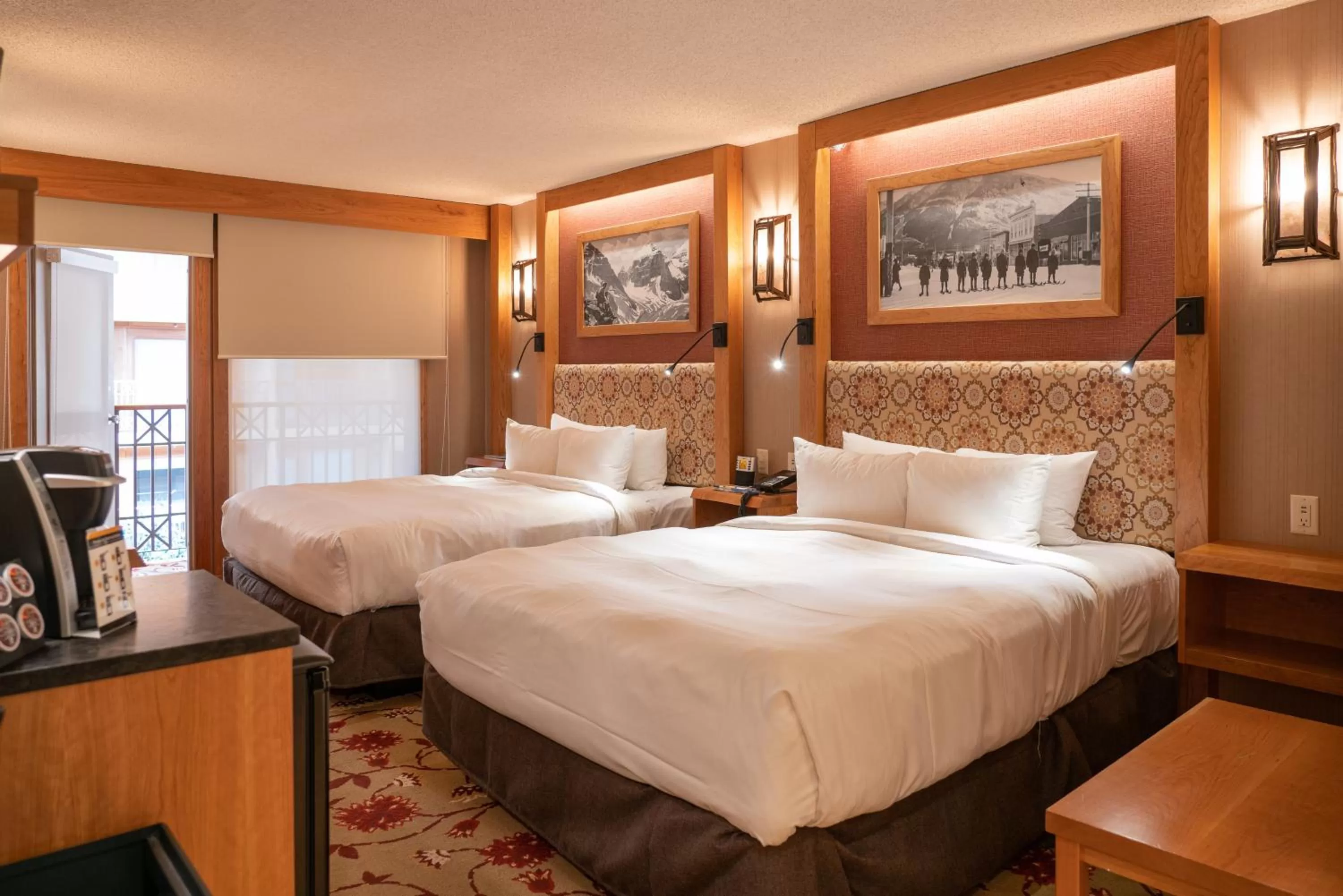 Standard Queen Room with Two Queen Beds in Banff Ptarmigan Inn