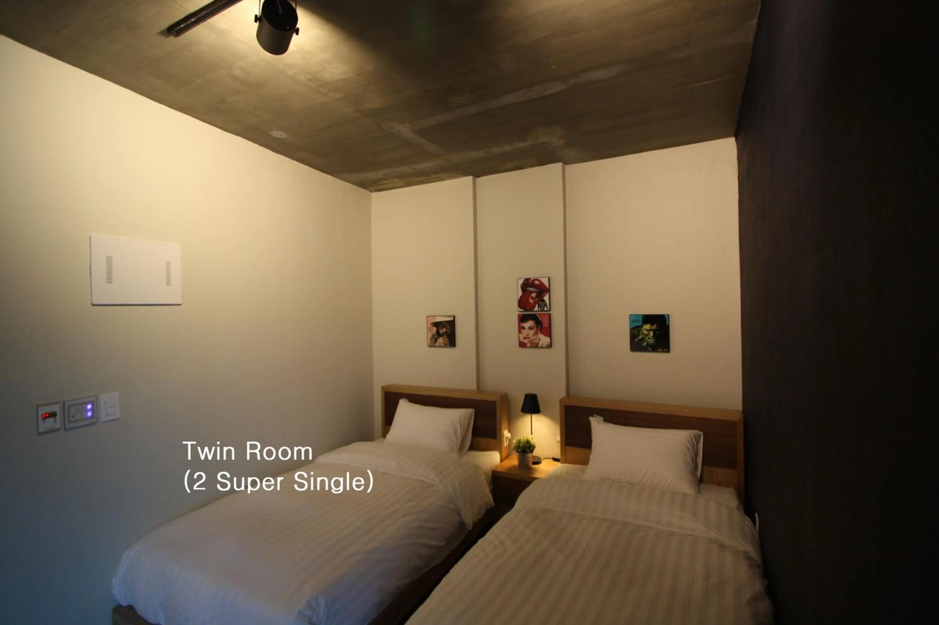 Twin Room in Nabi Hostel