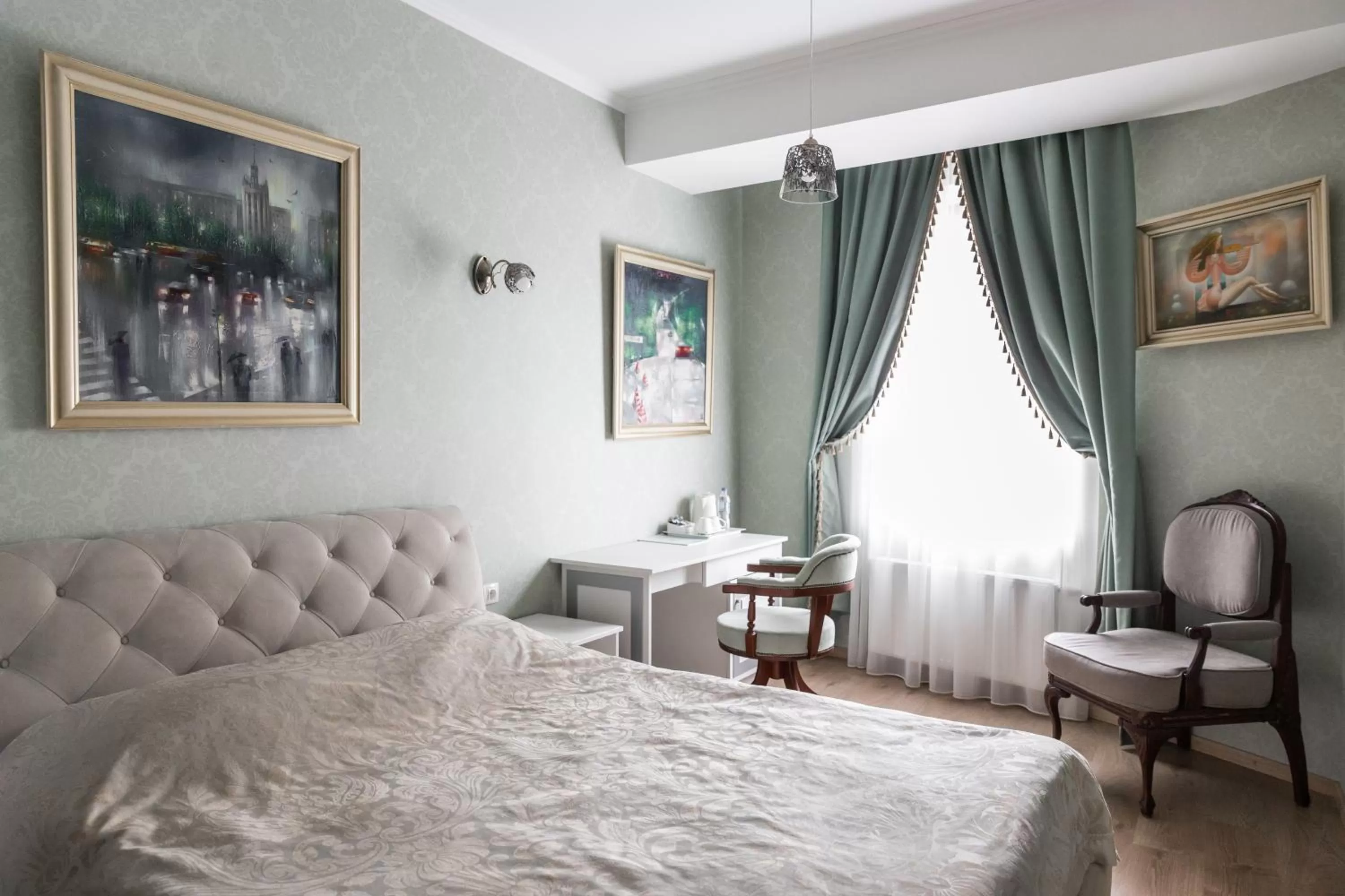 Double Room in Hotel "Mandarin Clubhouse"