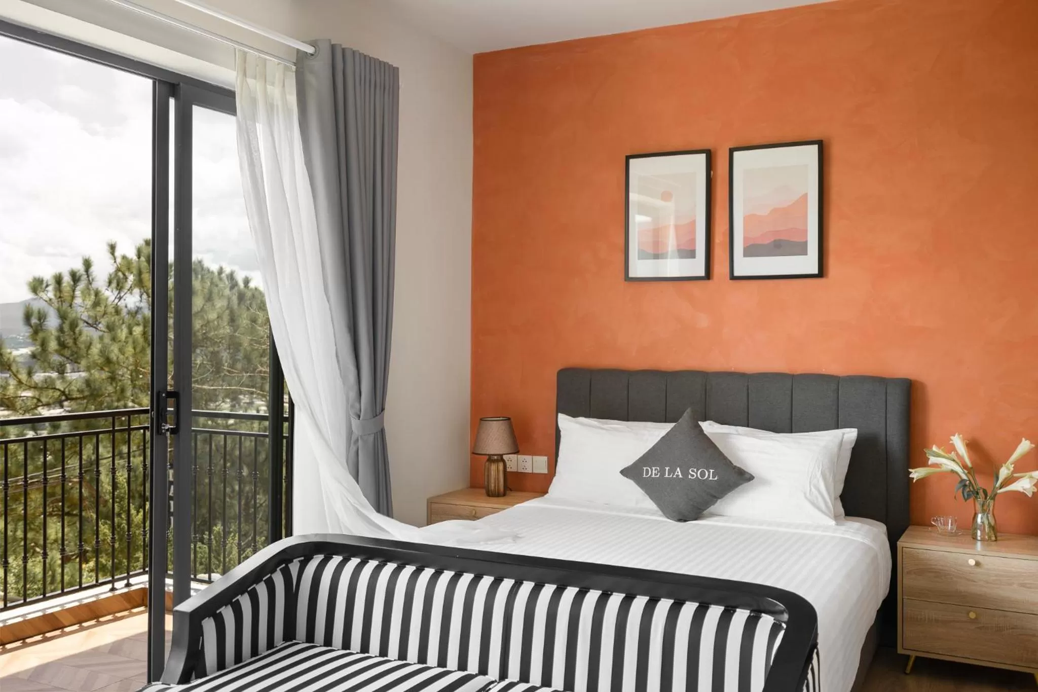 Double Room with Balcony in De La Sol Villa Dalat