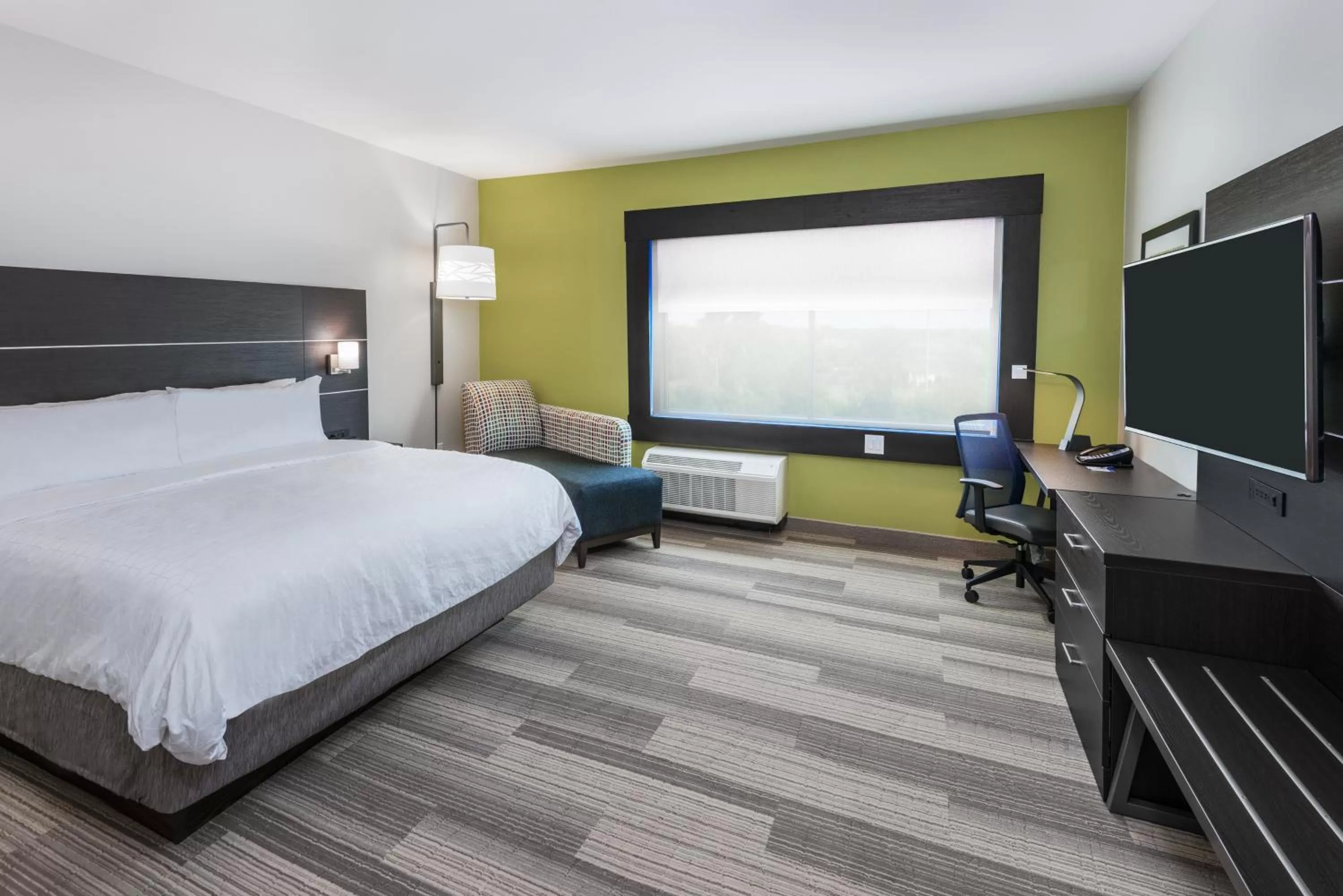 King Room - Mobility Access/Non-Smoking in Holiday Inn Express & Suites Bryan - College Station by IHG