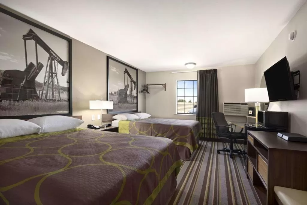 Queen Room with Two Queen Beds - Non-Smoking in Super 8 by Wyndham Ardmore