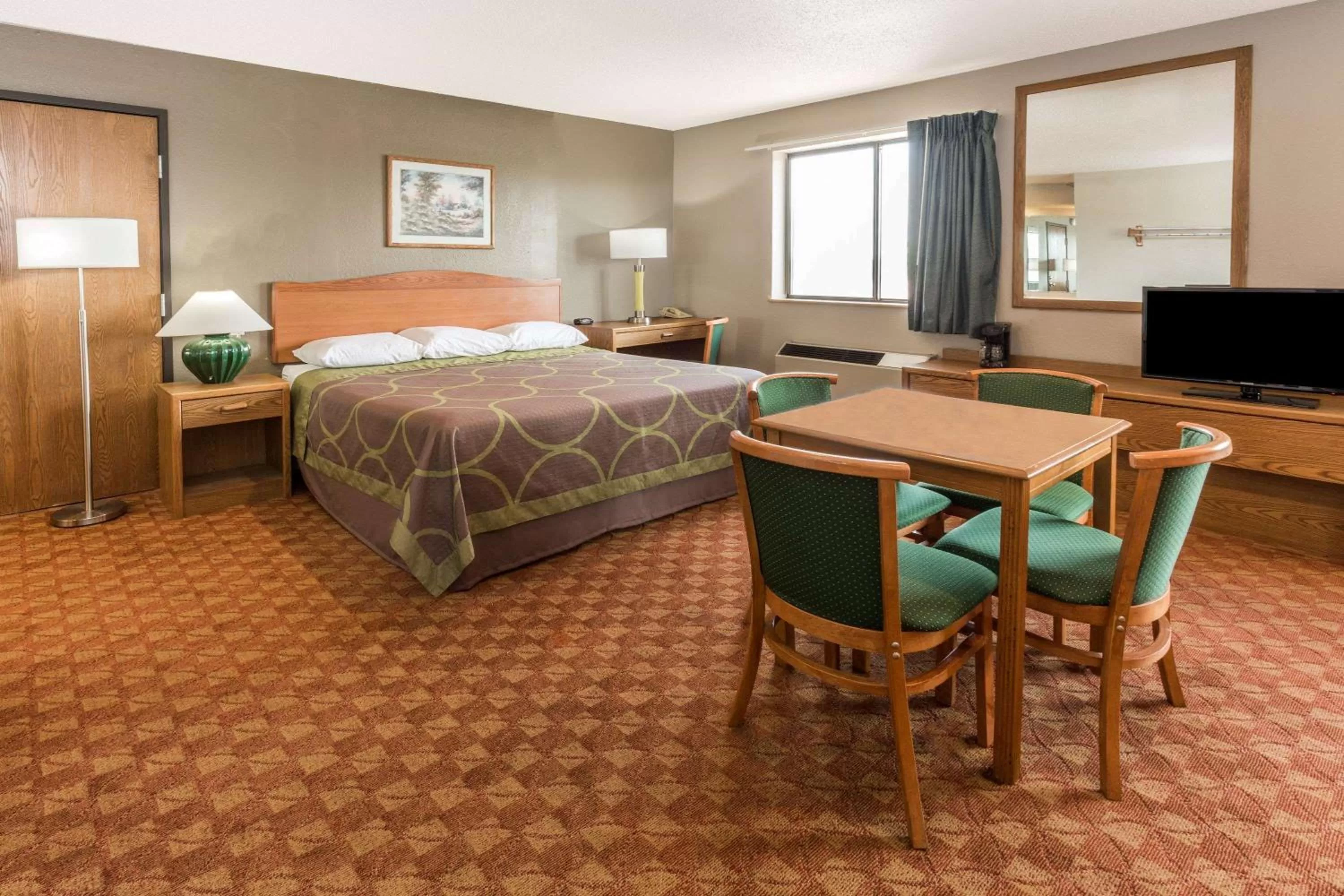 Deluxe King Suite in Super 8 by Wyndham St. Charles