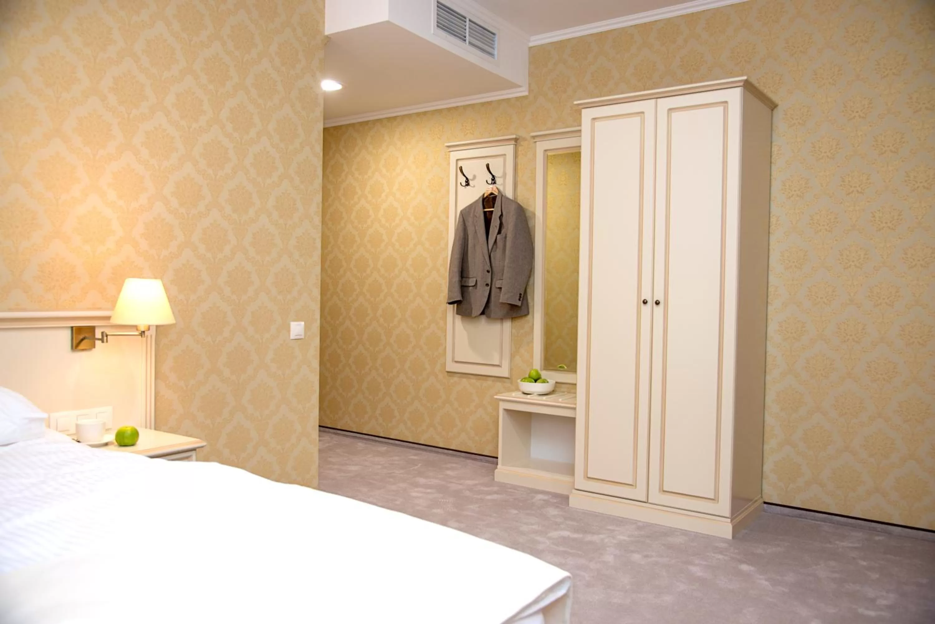 Deluxe Junior Suite in Pletnevskiy Inn
