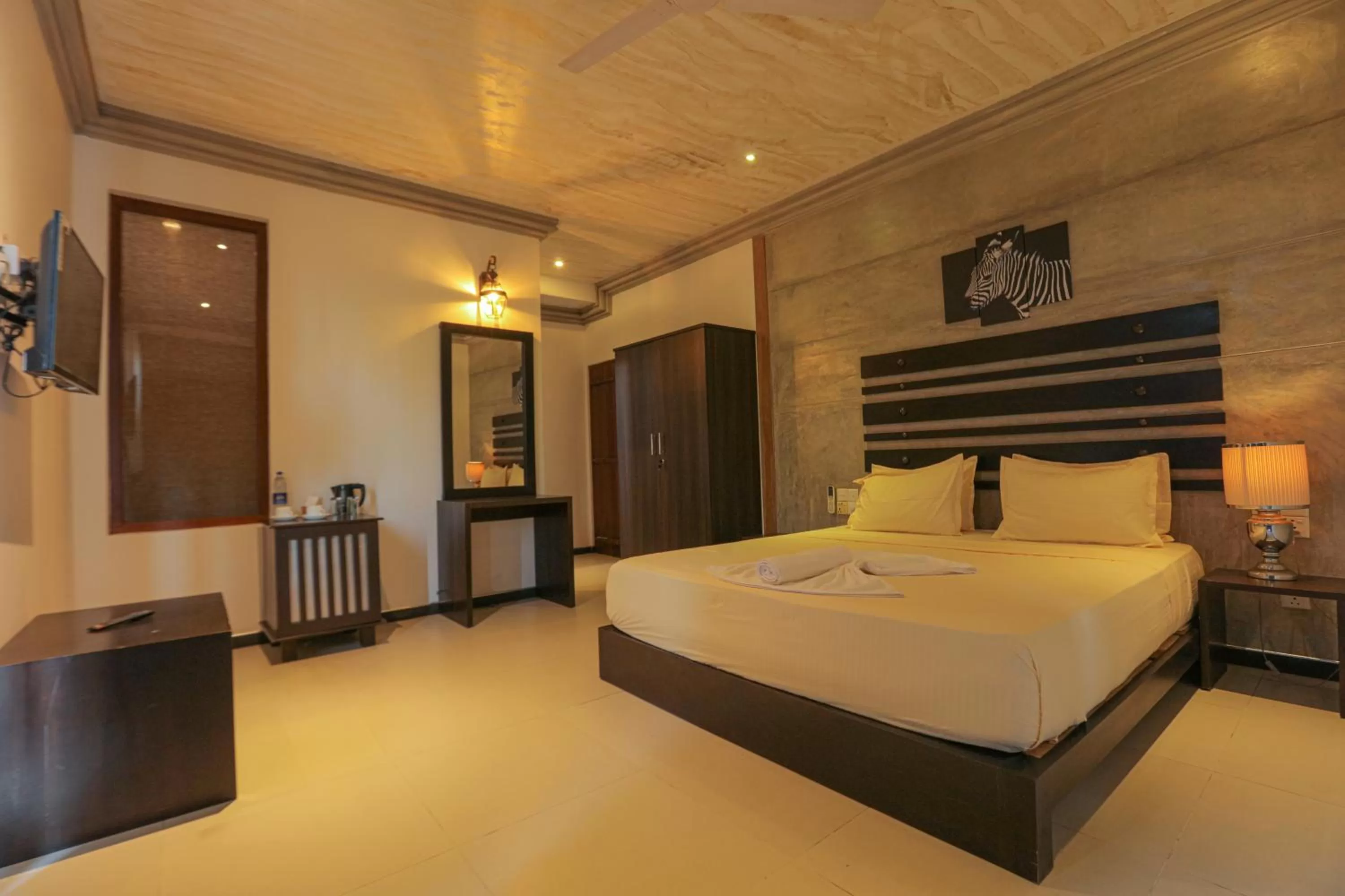 Deluxe Double Room in Summerside Residence