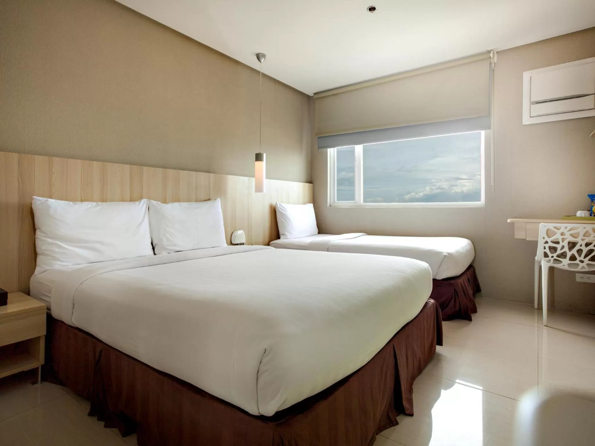 Standard Triple Room in Injap Tower Hotel