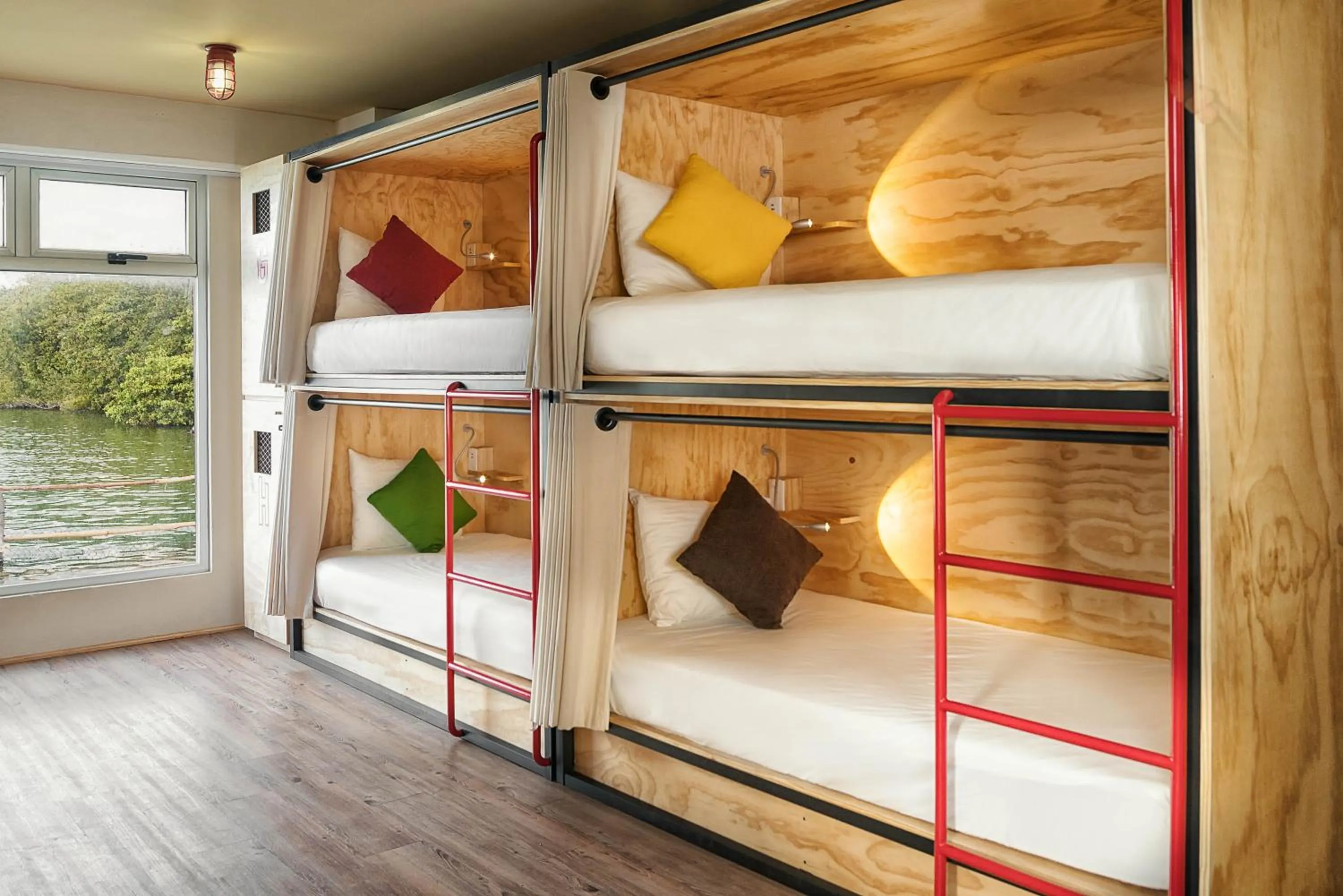 Bed in 6-Bed Mixed Dormitory Room in Mayan Monkey Cancun - Social Hotel