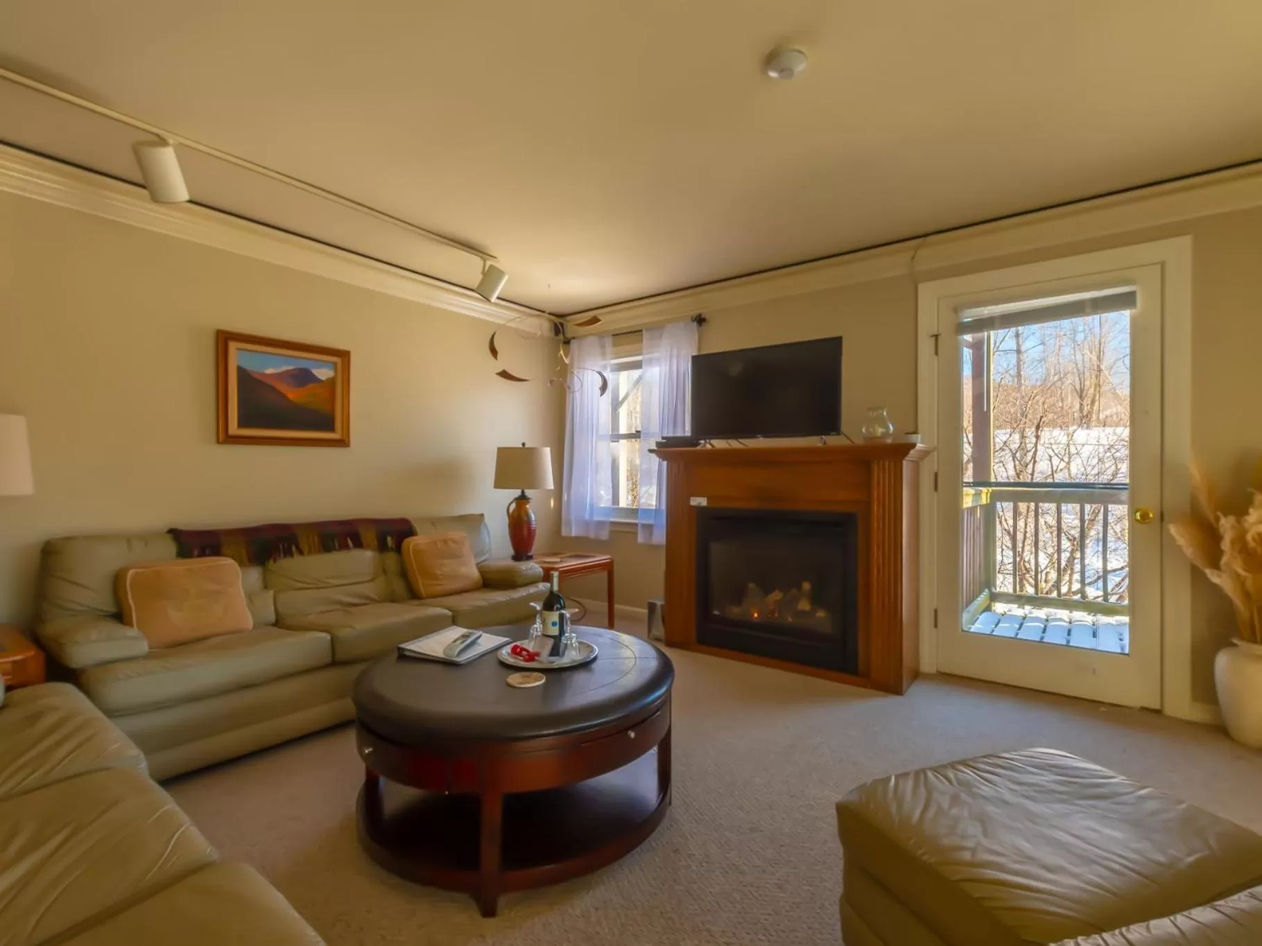 One-Bedroom Standard Apartment in Shaker Mill Inn