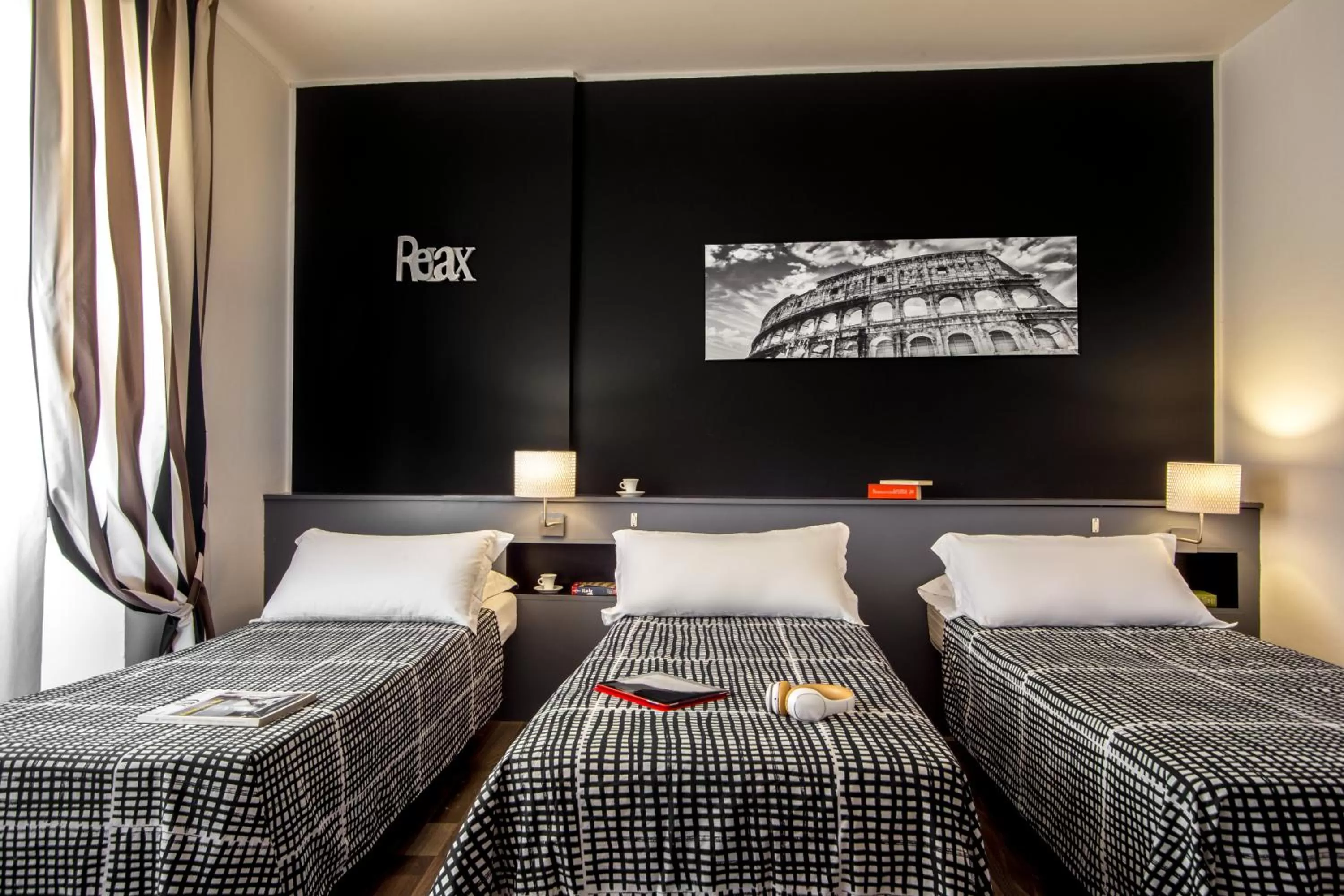 Triple Room in Radio Hotel