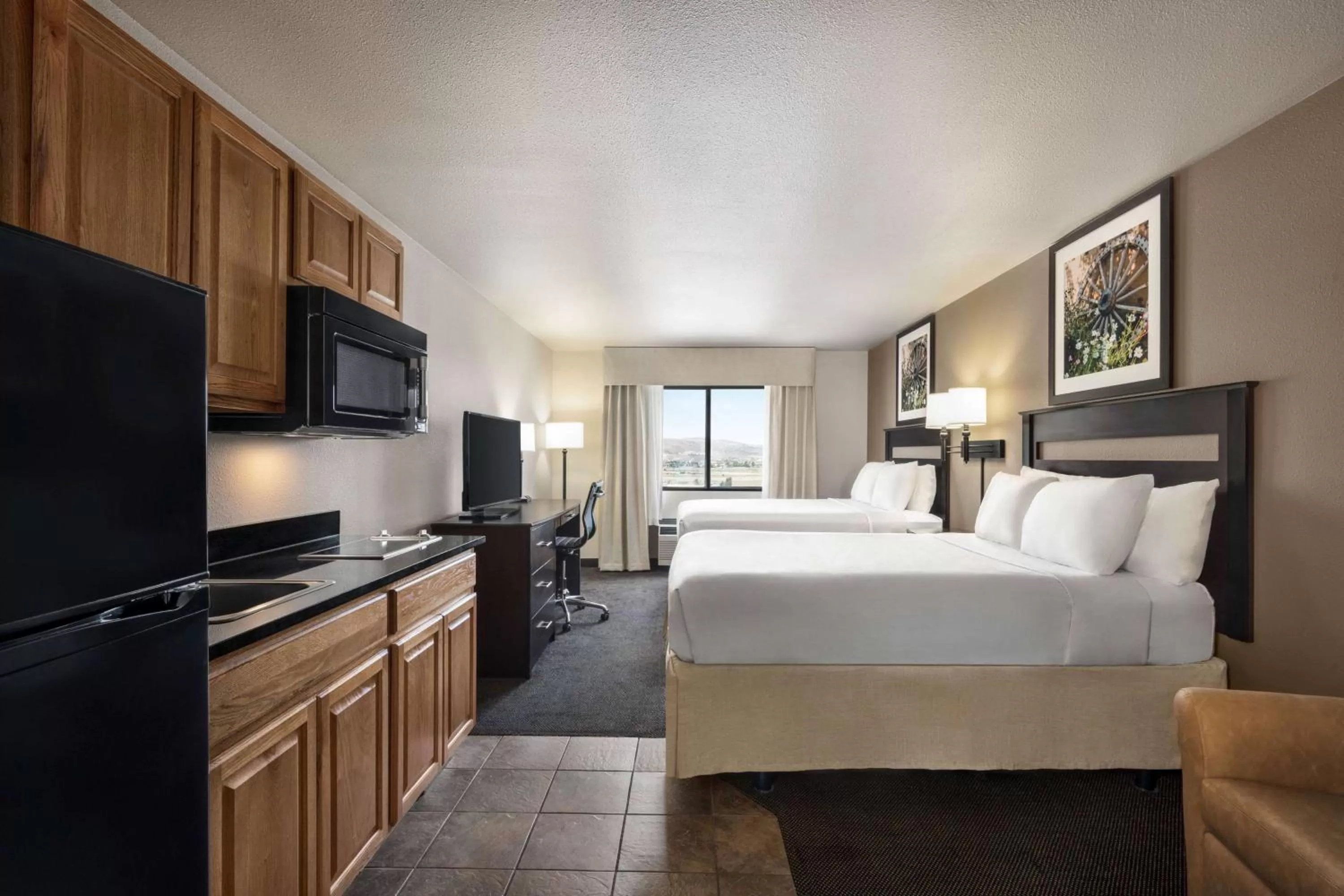 Deluxe Queen Studio - Non-Smoking in Baymont by Wyndham Elko