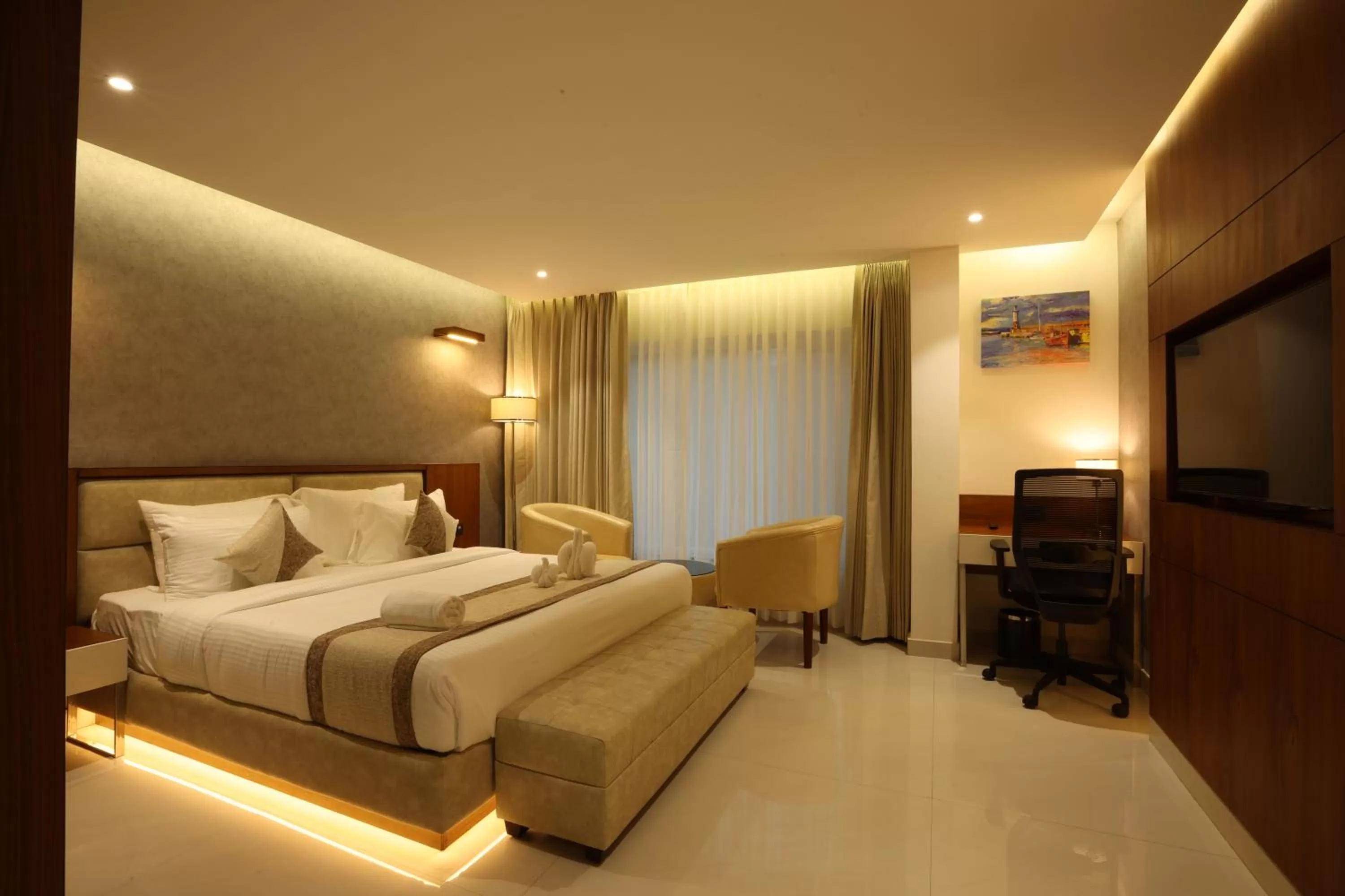 Royal Plaza Suites by RAK Rooms, Mangaluru