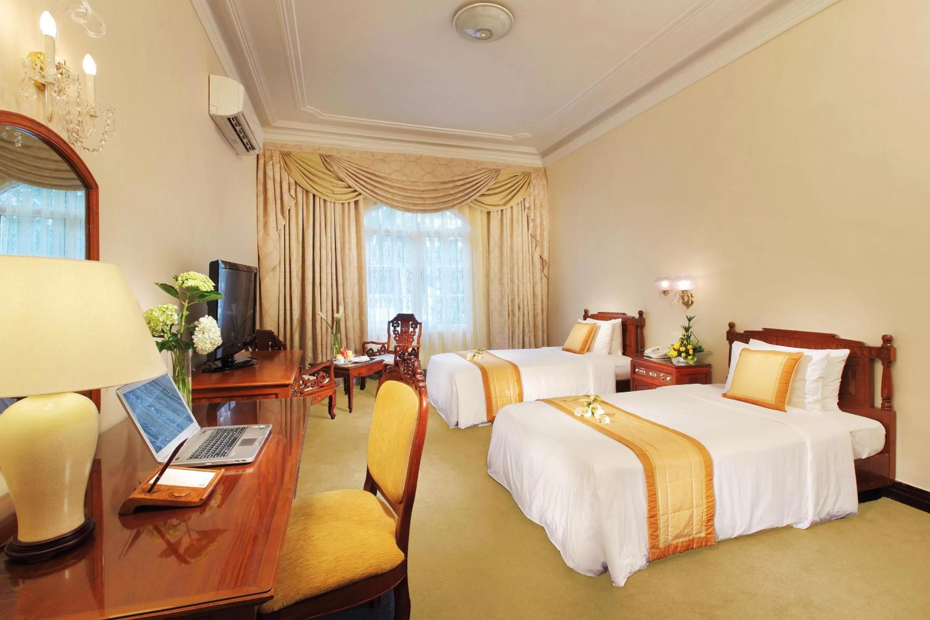 Deluxe Garden View - single occupancy in Hotel Continental Saigon