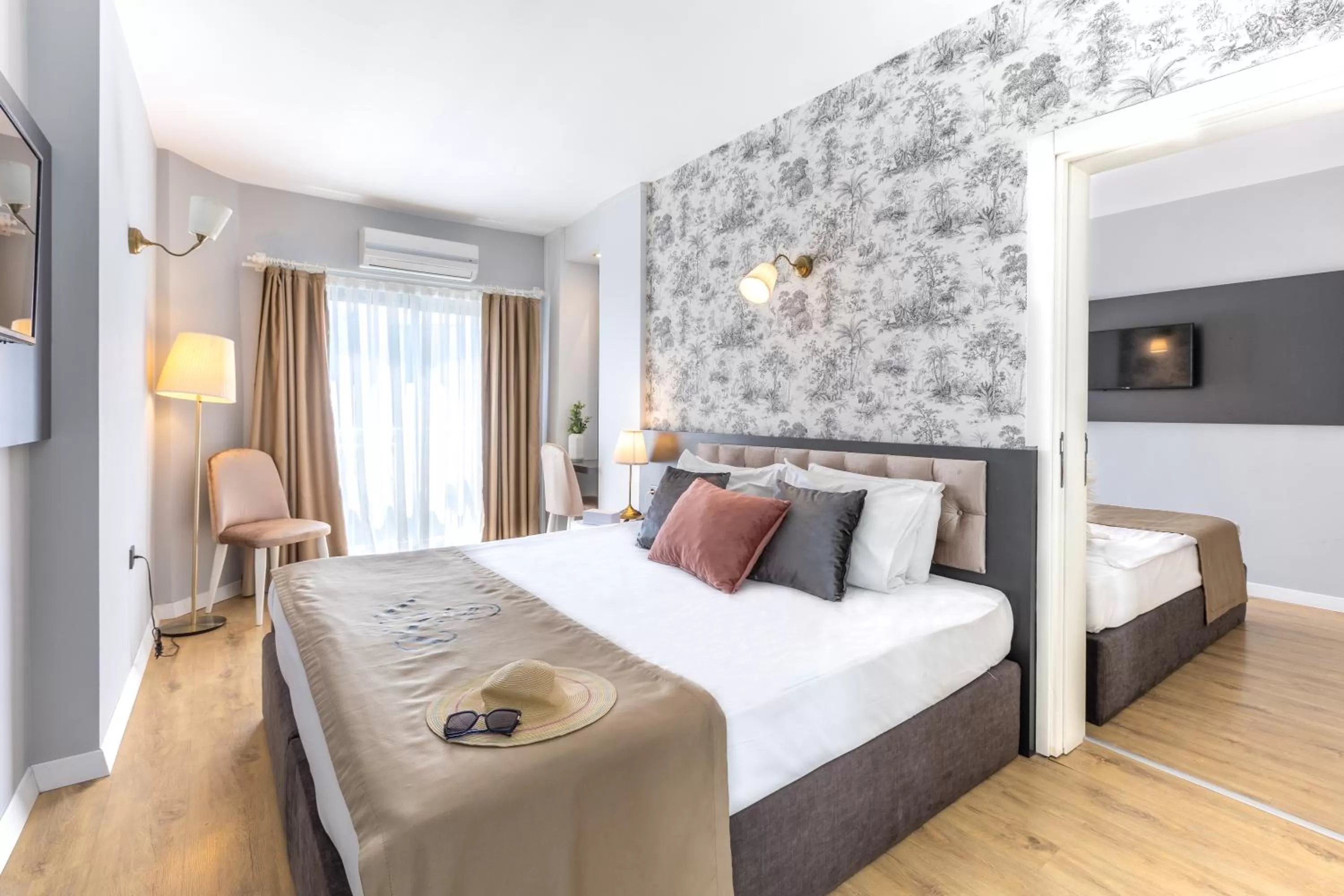 Connecting Family Room for 4 People in Niss Lara Hotel