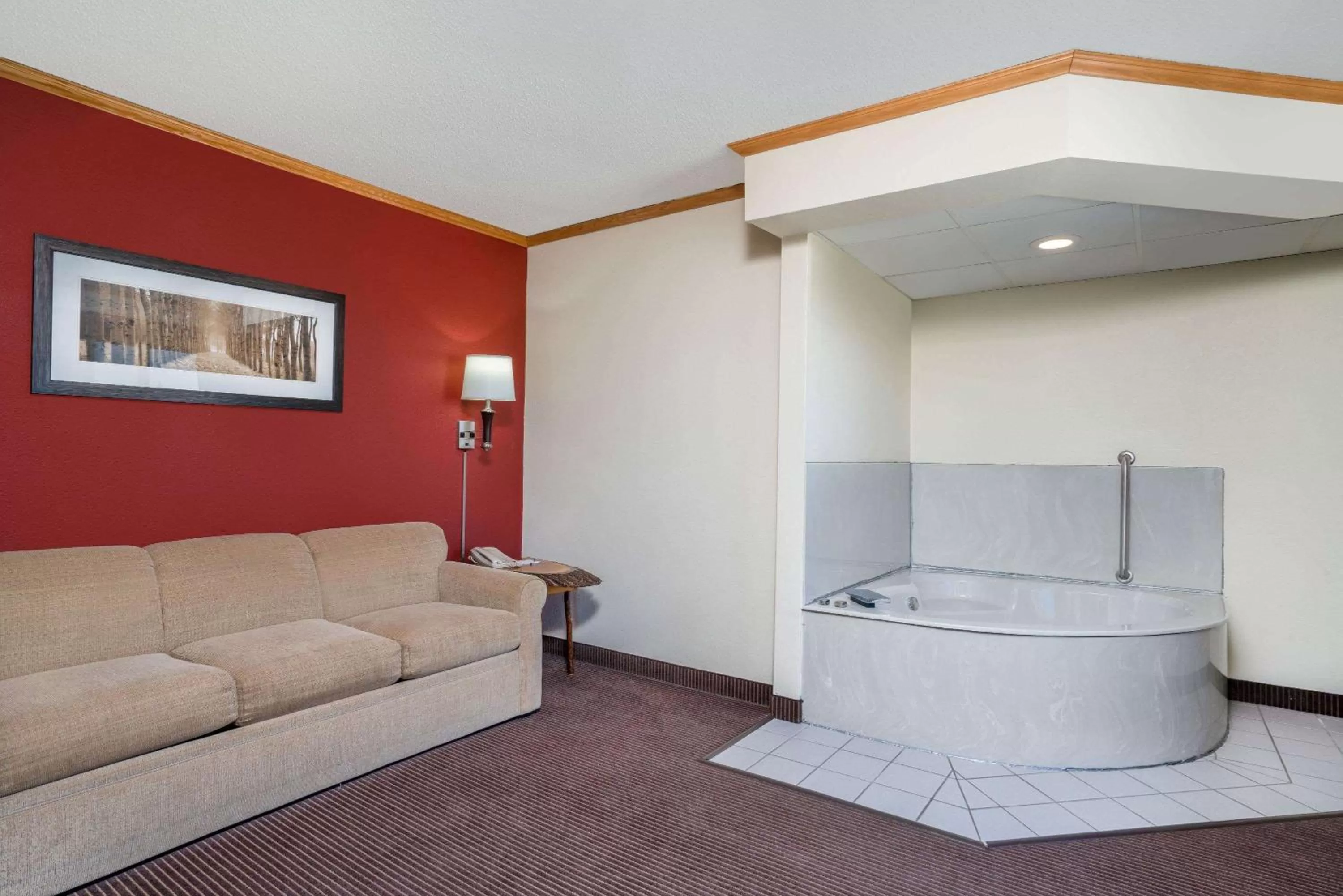 Superior King Suite - Non-Smoking in AmericInn by Wyndham Park Rapids