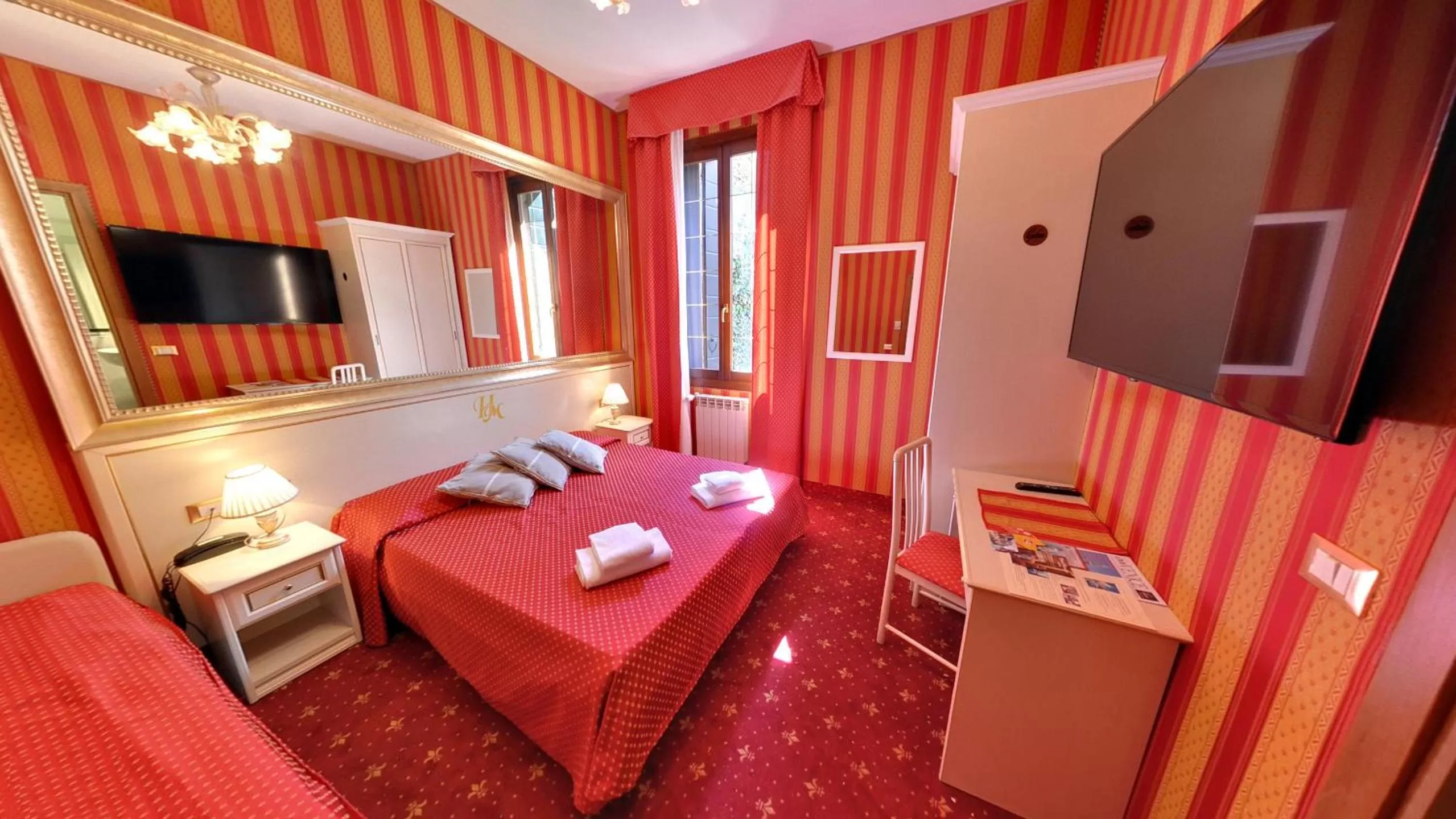 Bedroom, Bed in Messner Palace