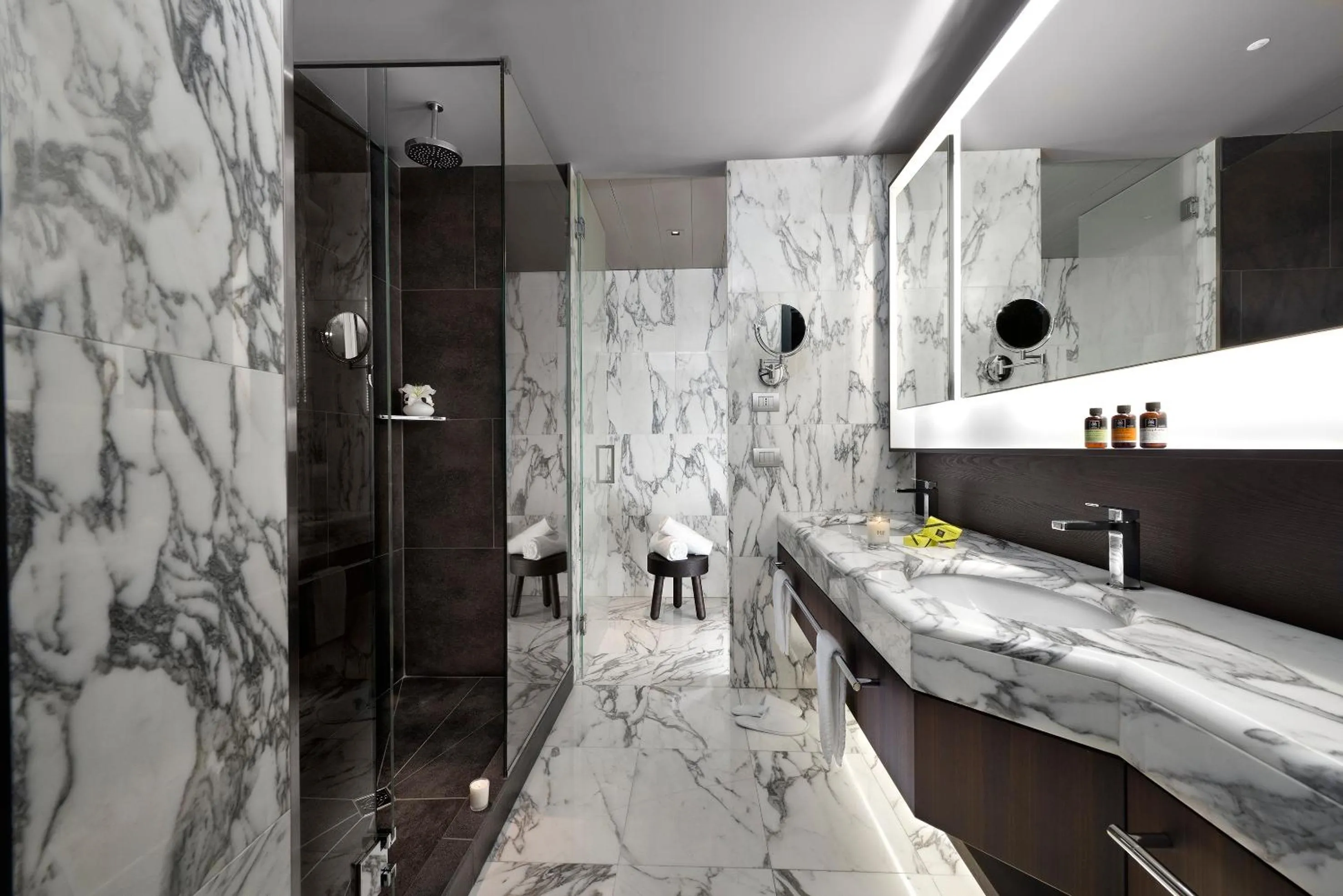 Interconnecting Extra ME+ Junior Suite in ME Milan Il Duca