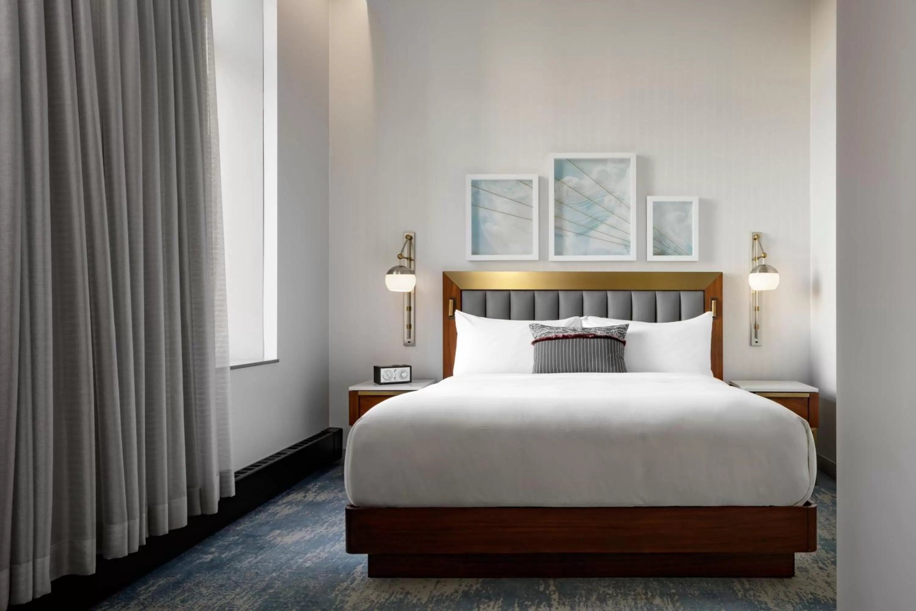 King Guest Room with City View in Rand Tower Hotel, Minneapolis, a Tribute Portfolio Hotel