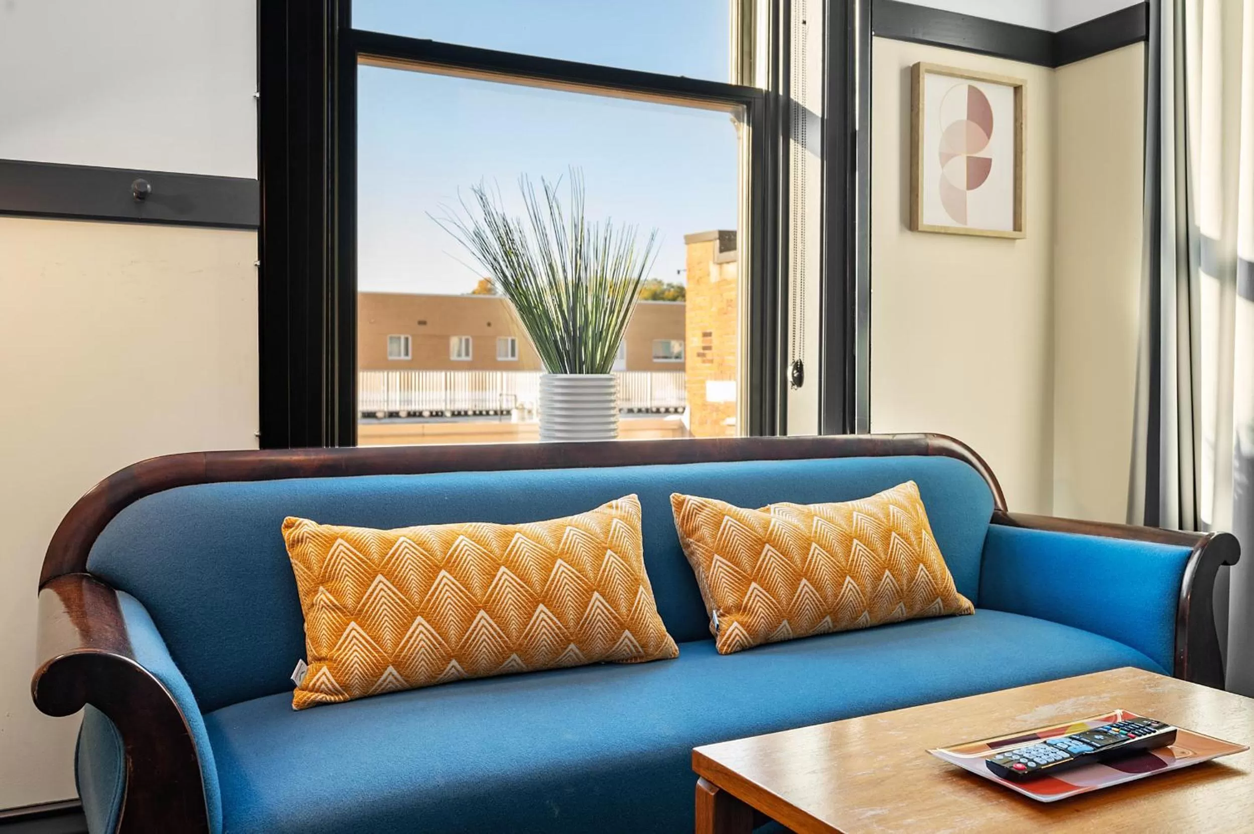 Family Studio (Self Check-in with Virtual Front Desk) in The Maverick by Kasa