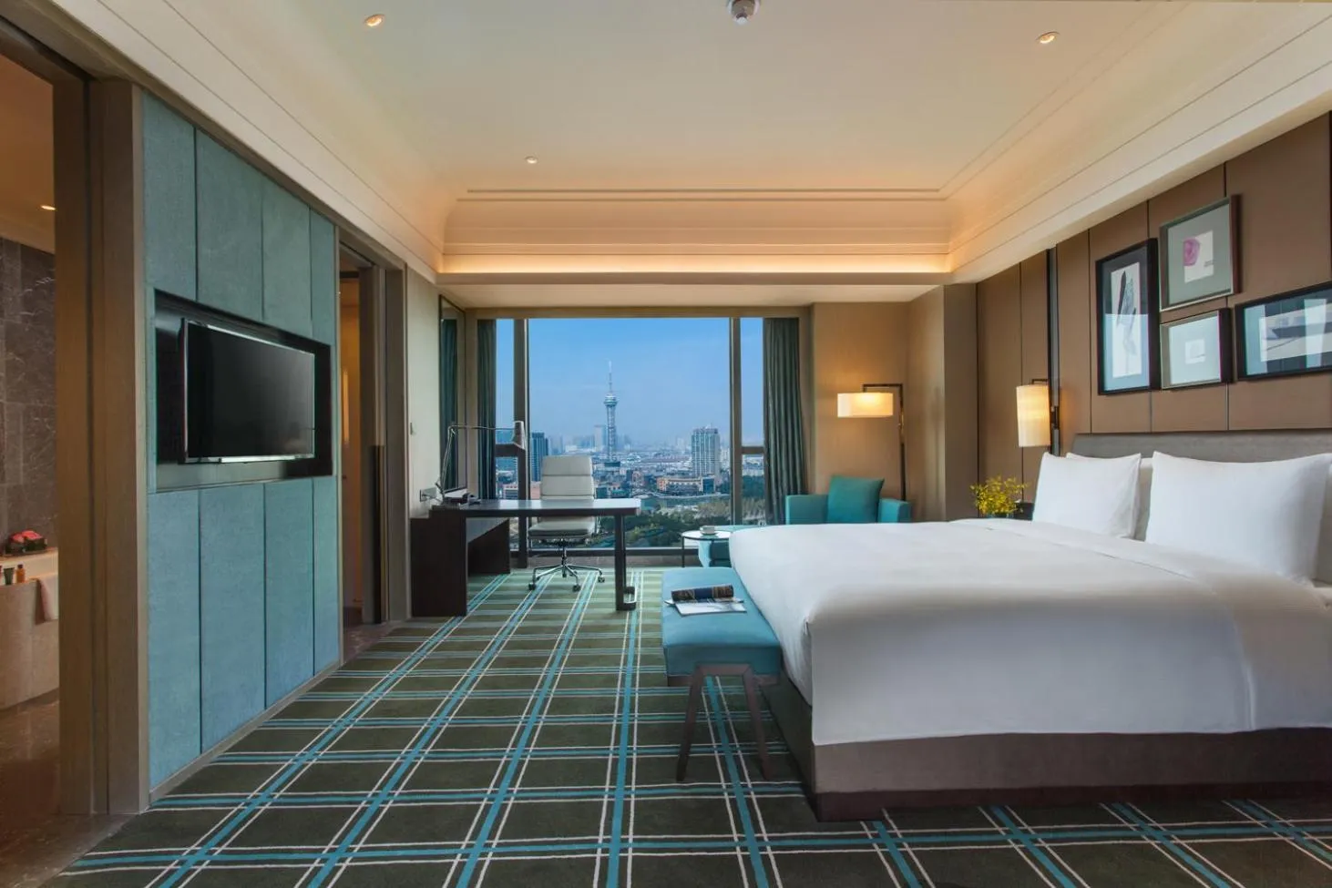 King Guest Room - Park View in Hilton Changzhou