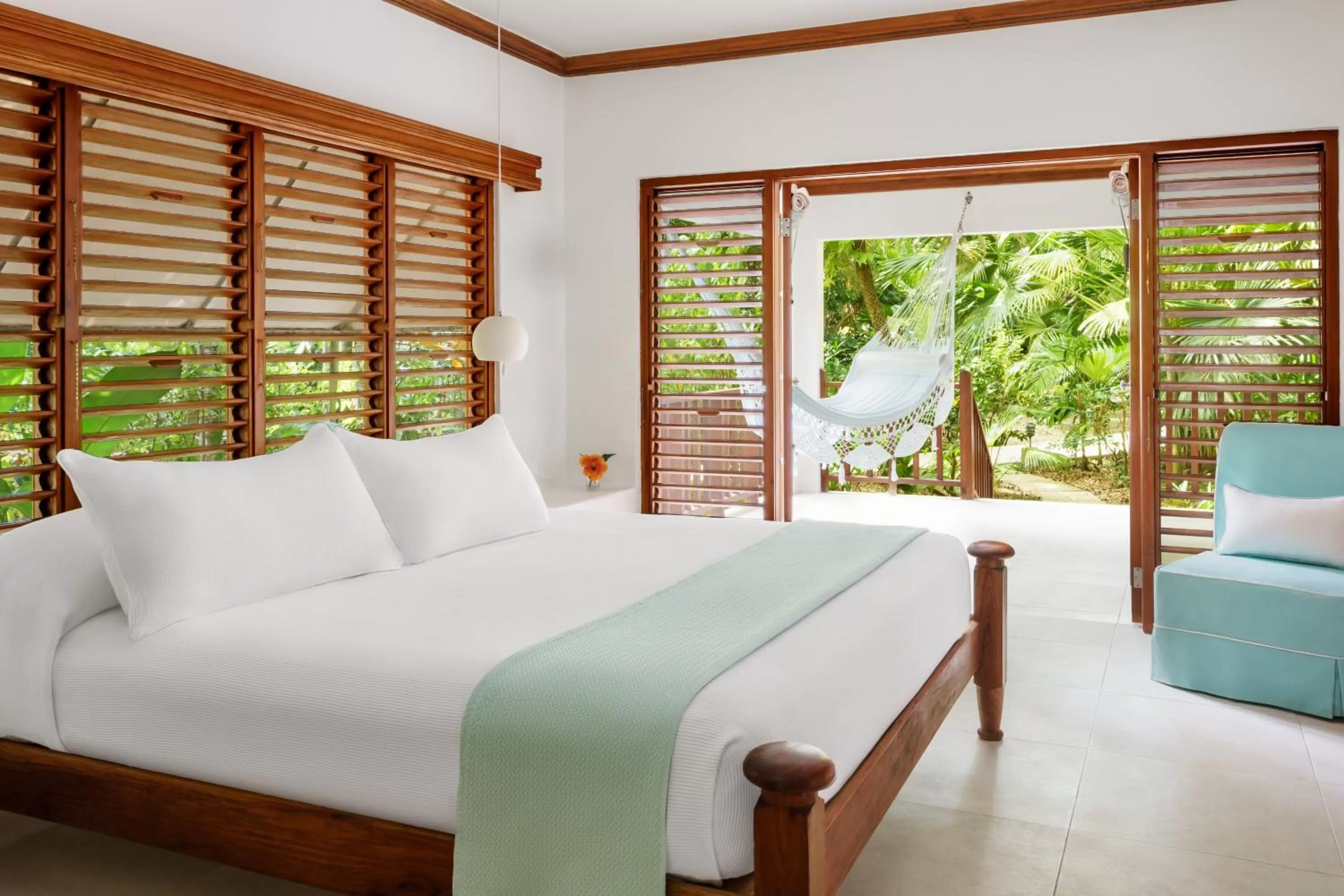 Atrium Suite in Couples Swept Away