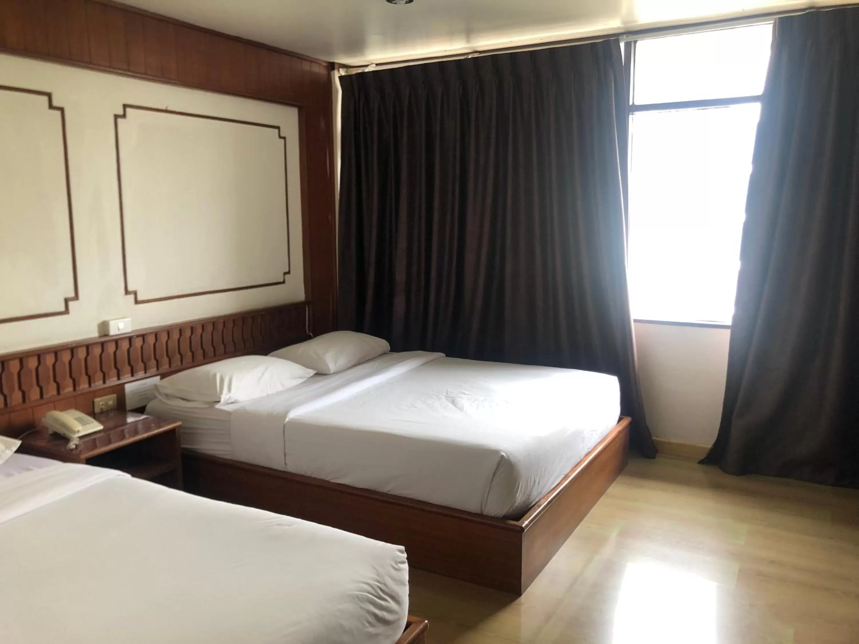 Superior Twin Room in Malaysia Hotel Bangkok