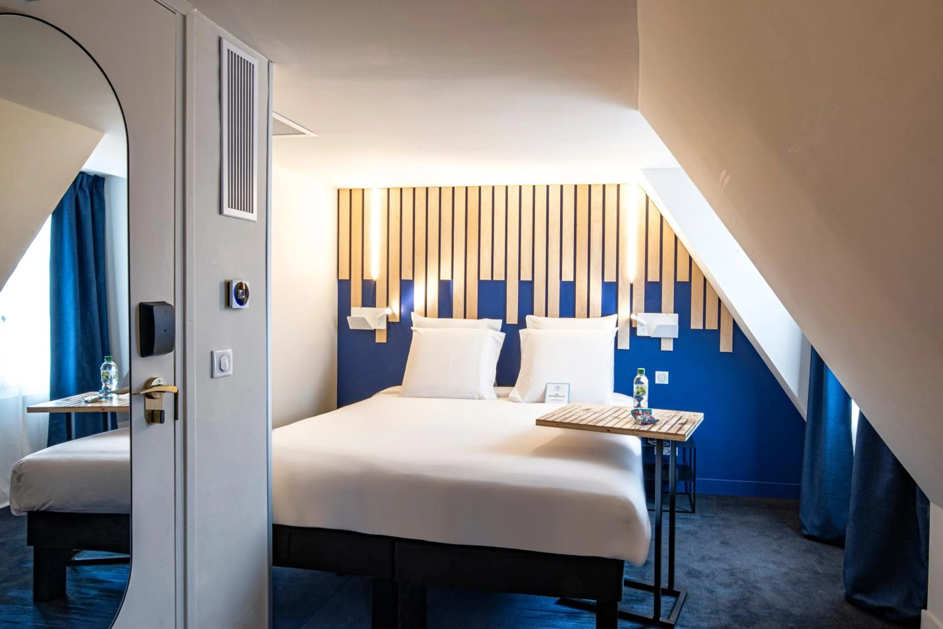 Standard Room with Large Bed - single occupancy in ibis Styles Paris Opera Lafayette