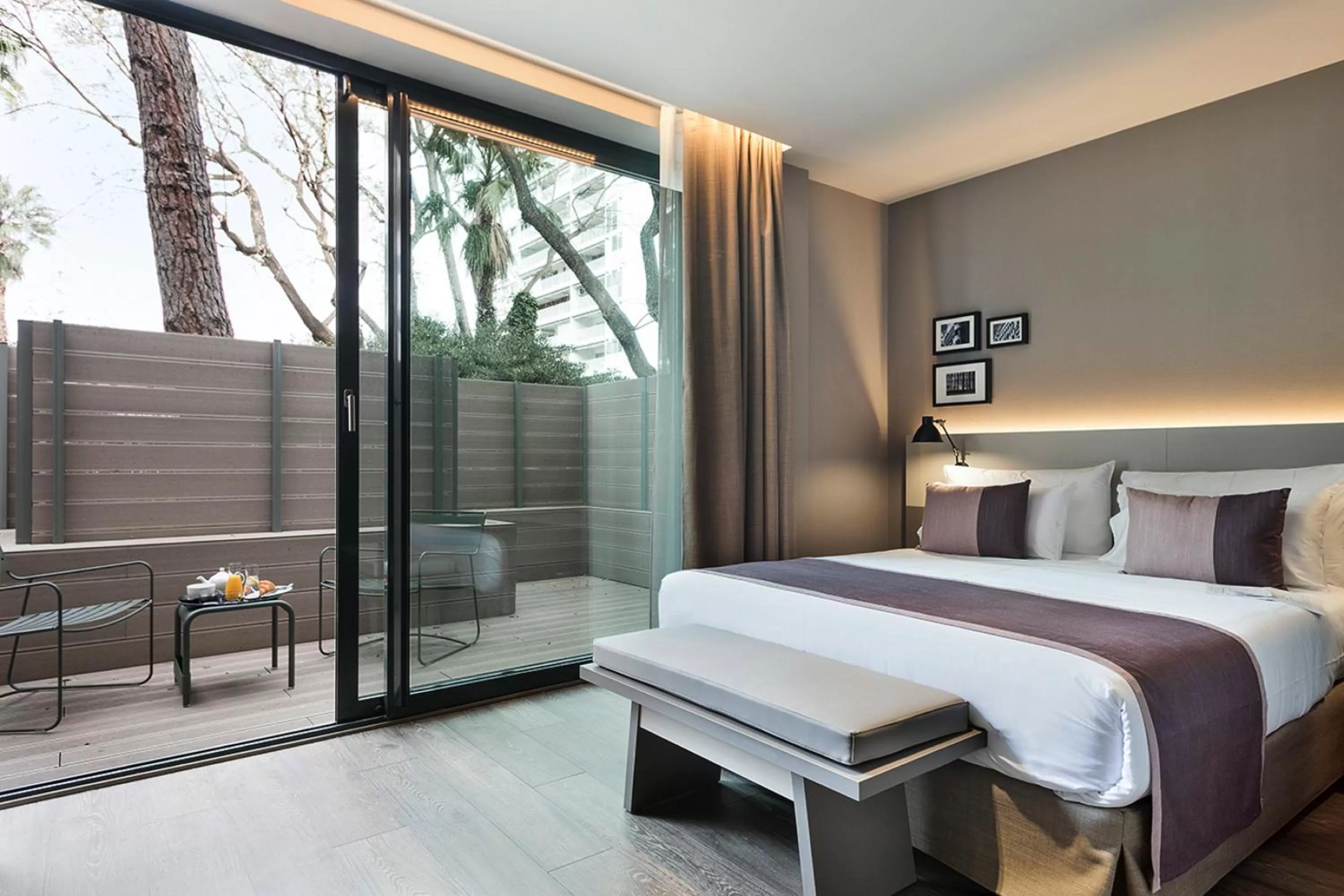 Double Room with Terrace in Upper Diagonal