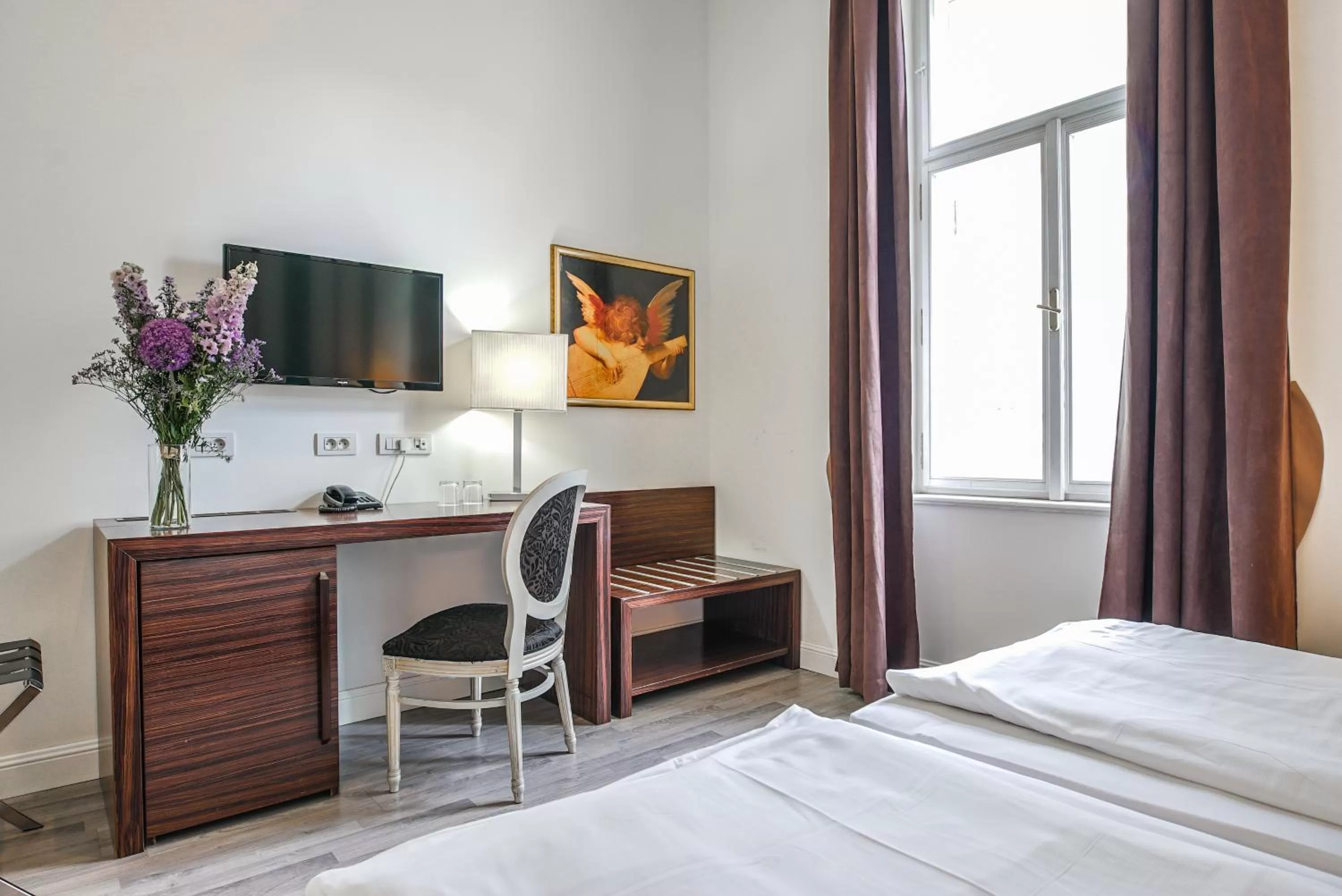 Double or Twin Room in Hotel Assenzio Prague
