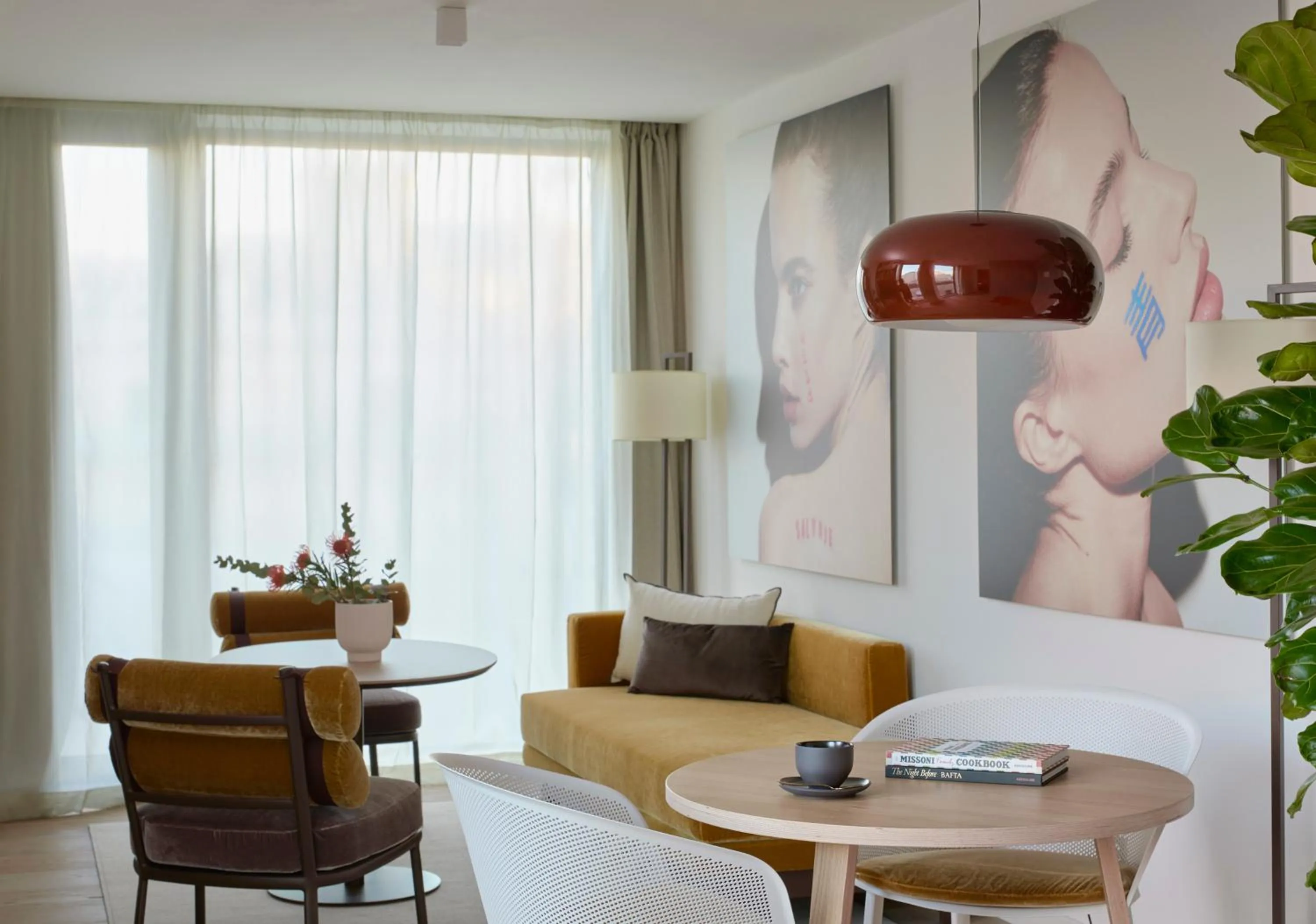 Studio ME + Suite Terrace and Jacuzzi Sagrada Familia in ME Barcelona