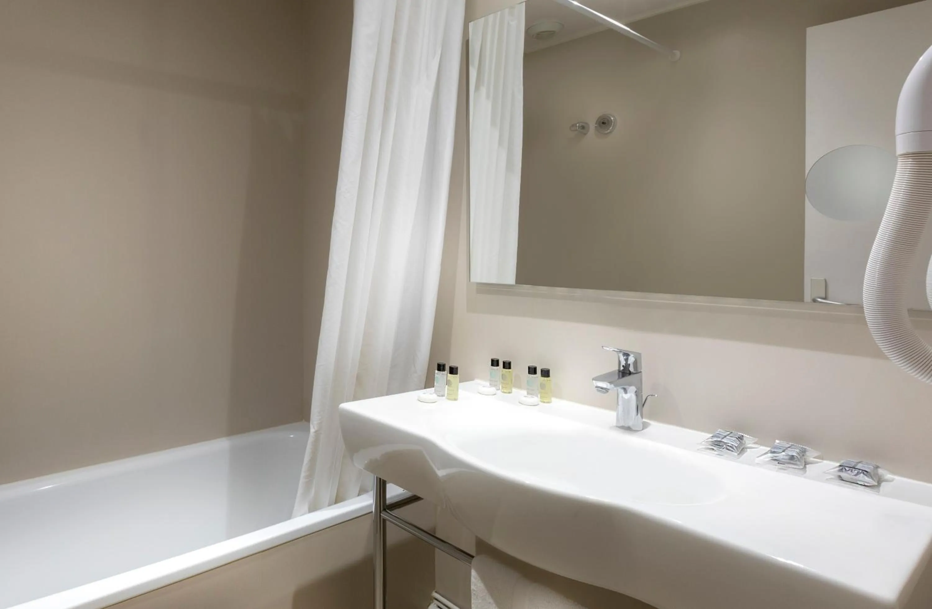 Triple Room in Hôtel Du Lion