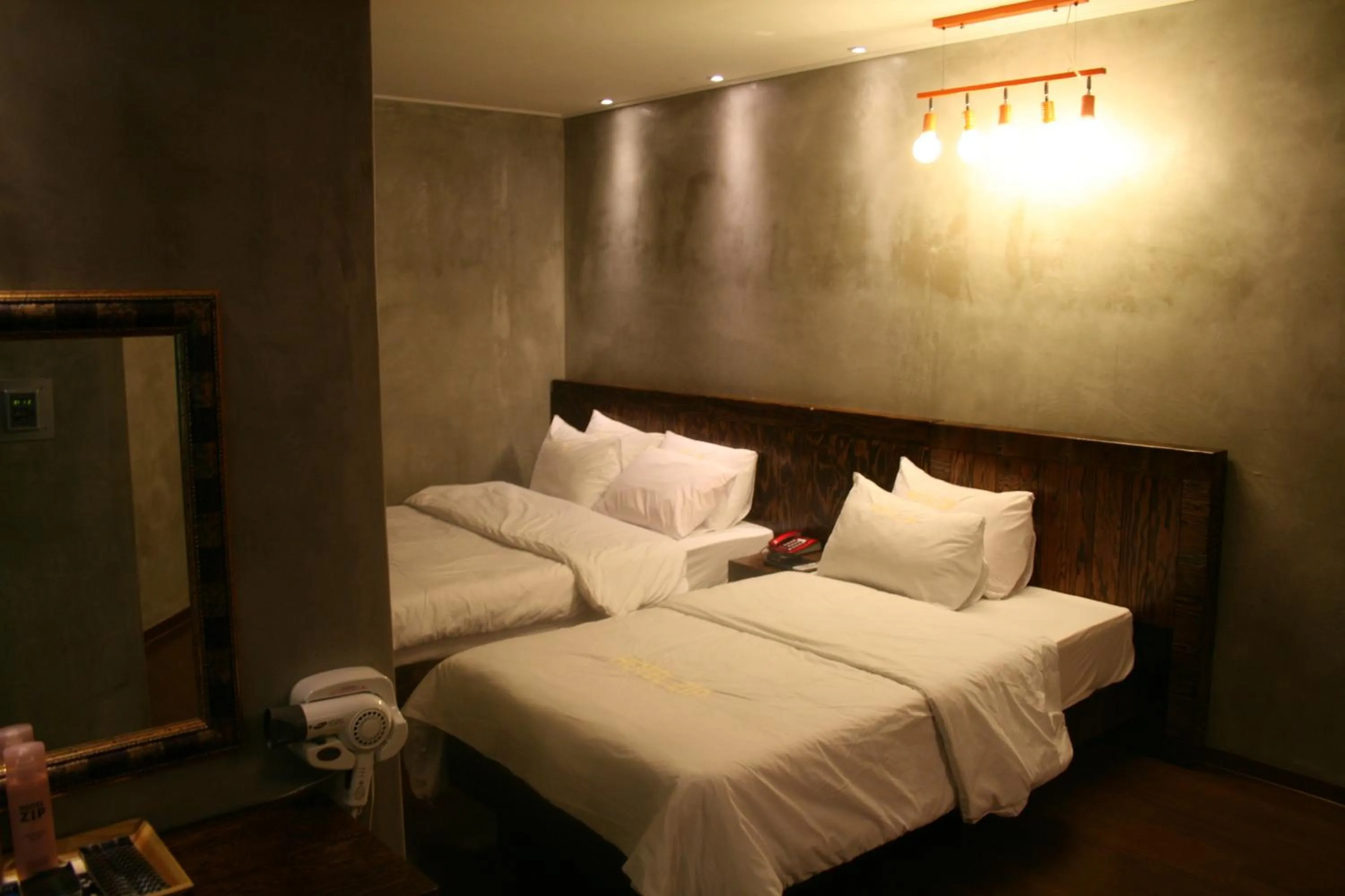 Deluxe Twin Room in ZIP Hotel