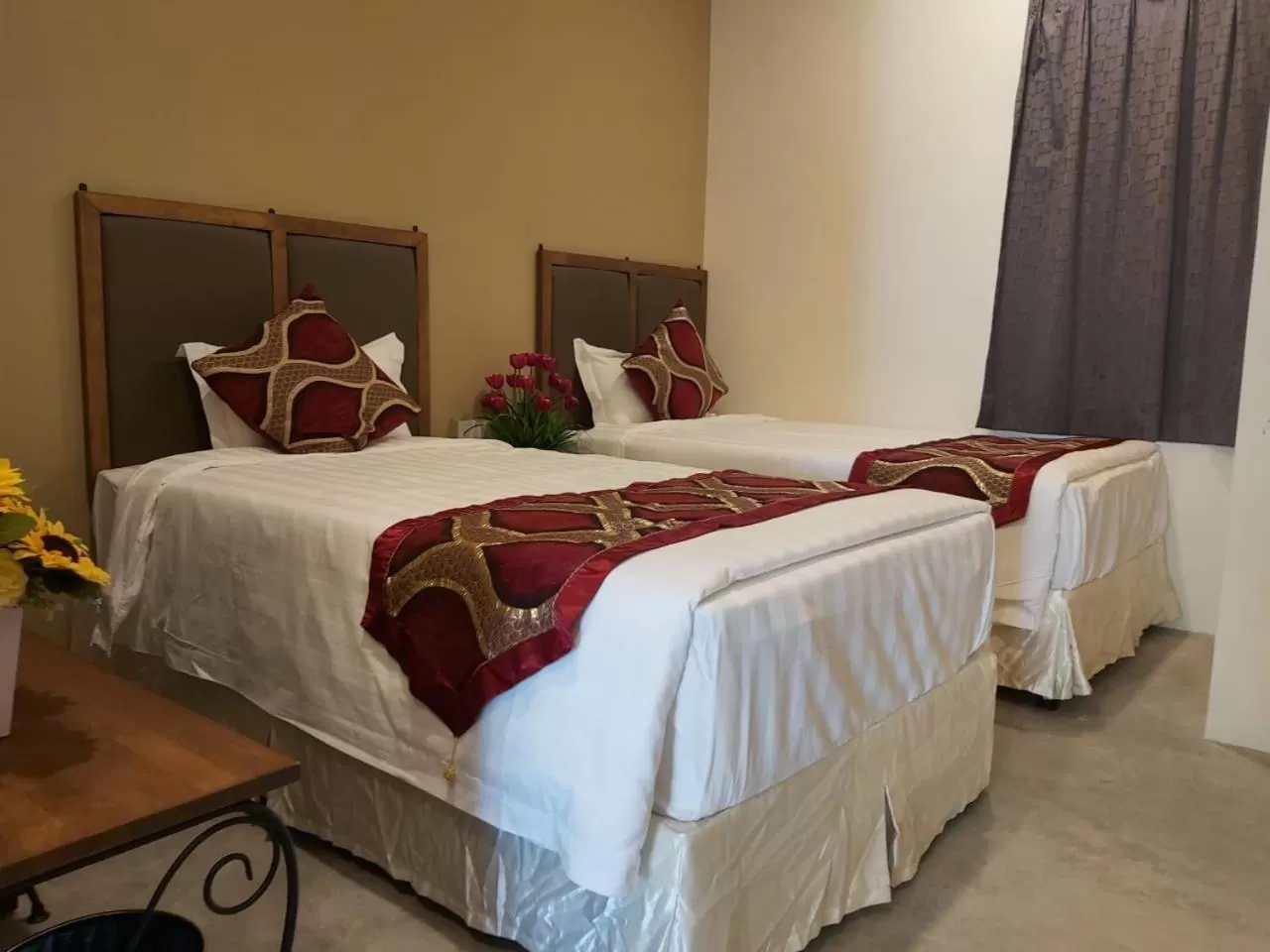 Standard Twin Room in KB HOTEL